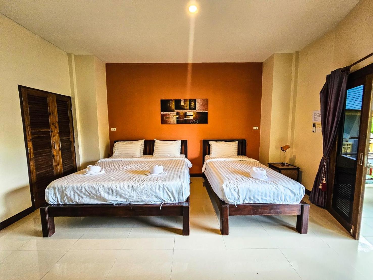 Deluxe Triple Room
