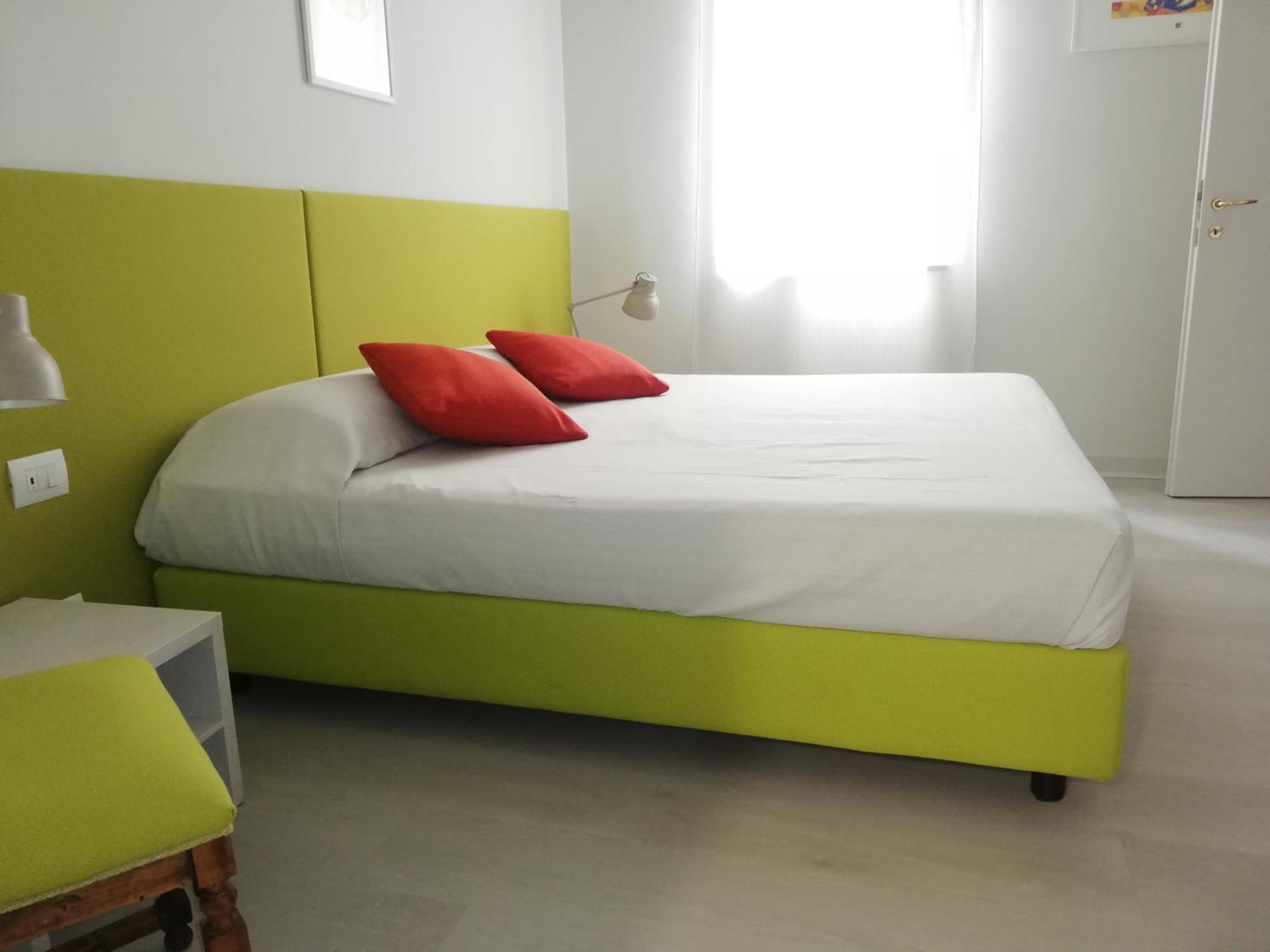 Double Room - Photo 3