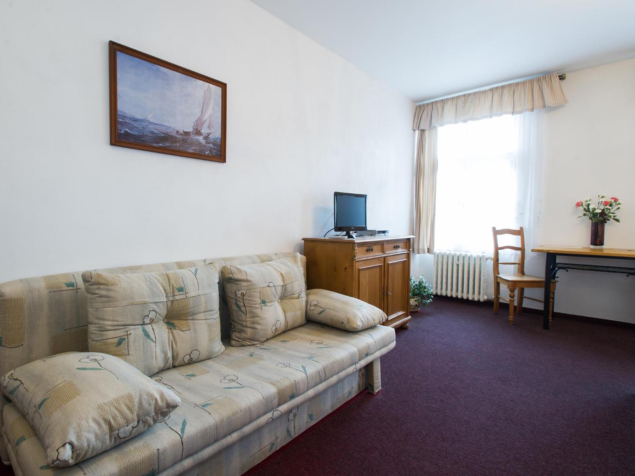 Double or Twin Room - Photo 3