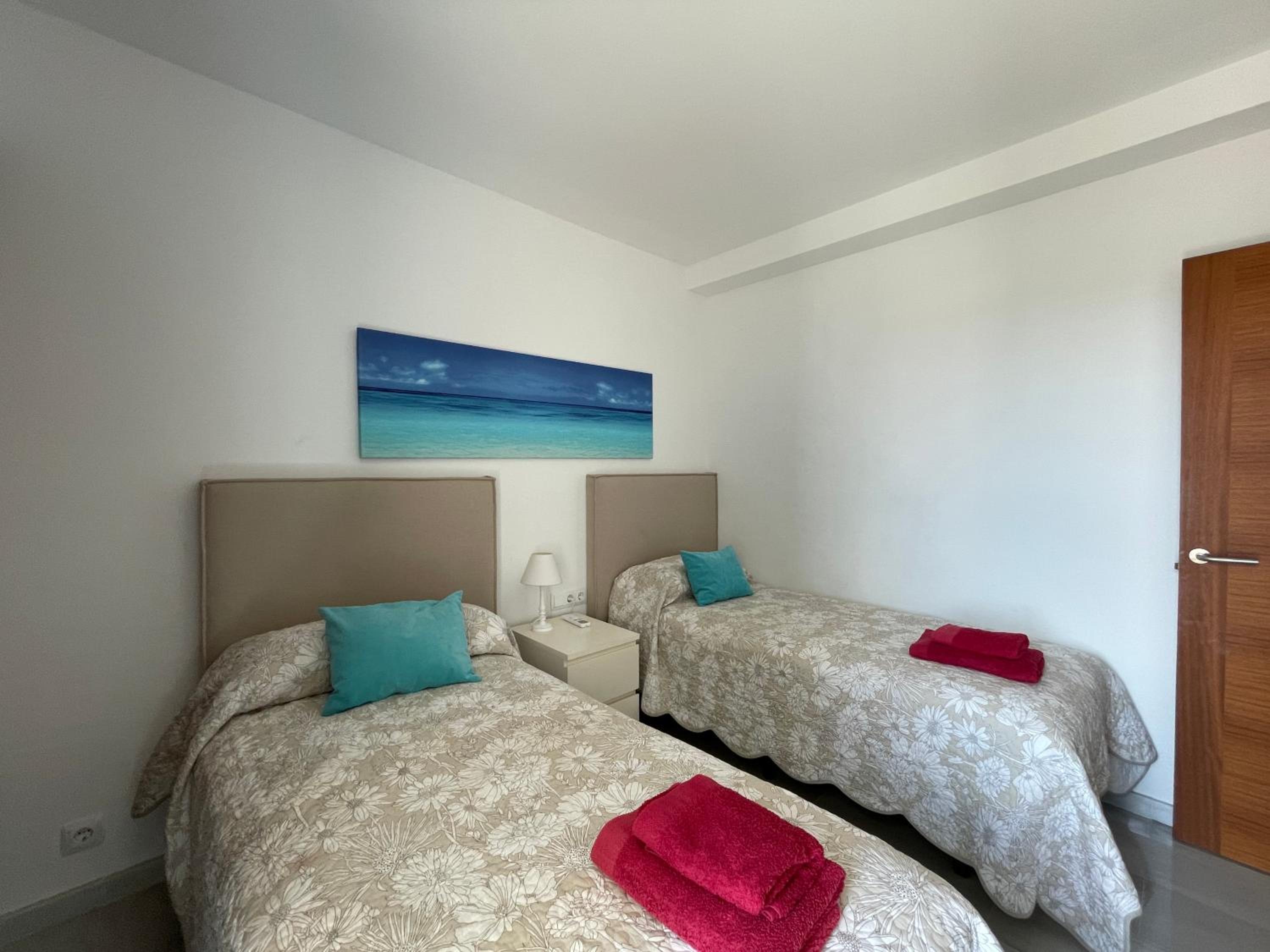 Three-Bedroom House photo 3