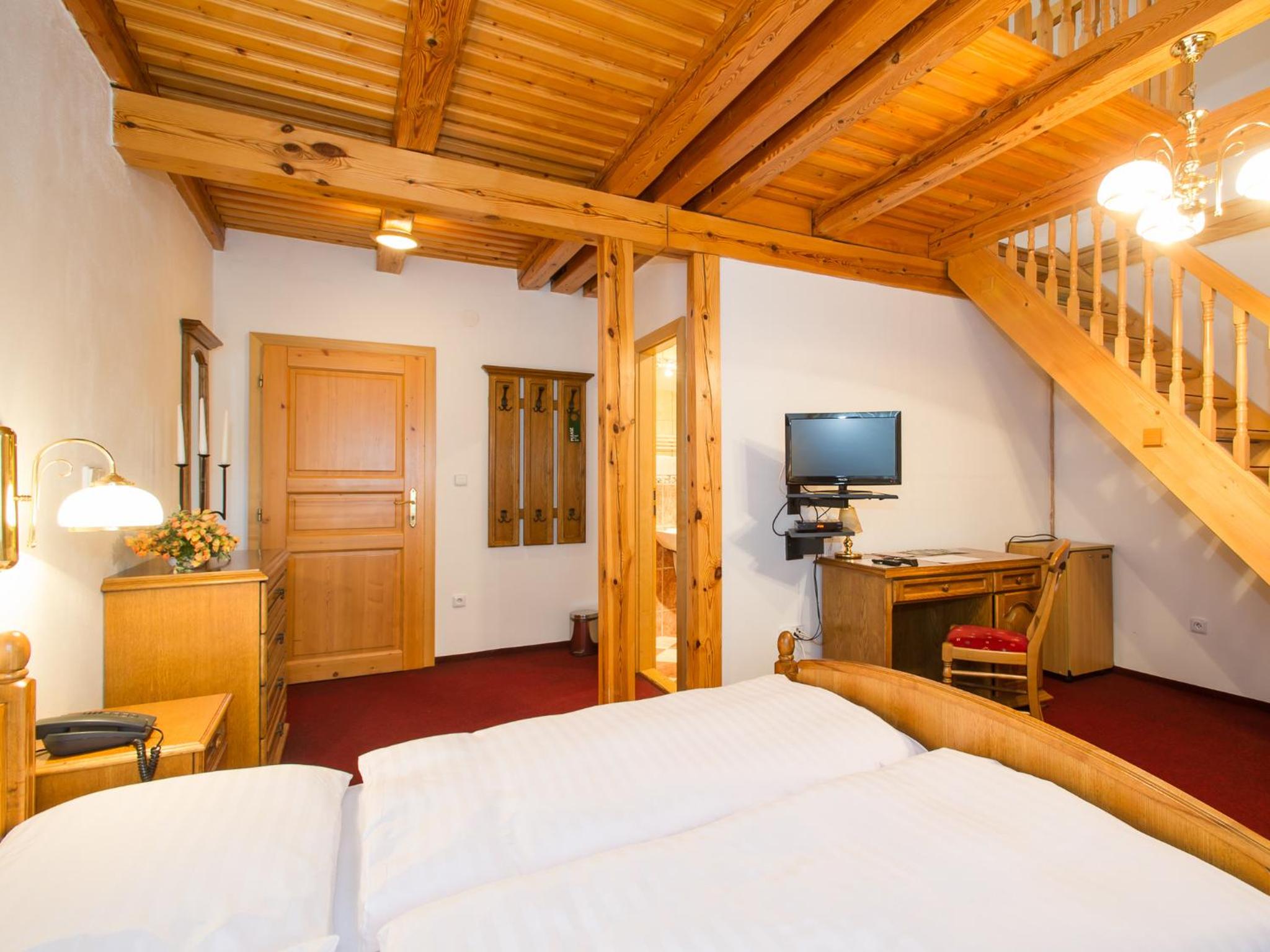 Duplex Suite - Photo 3