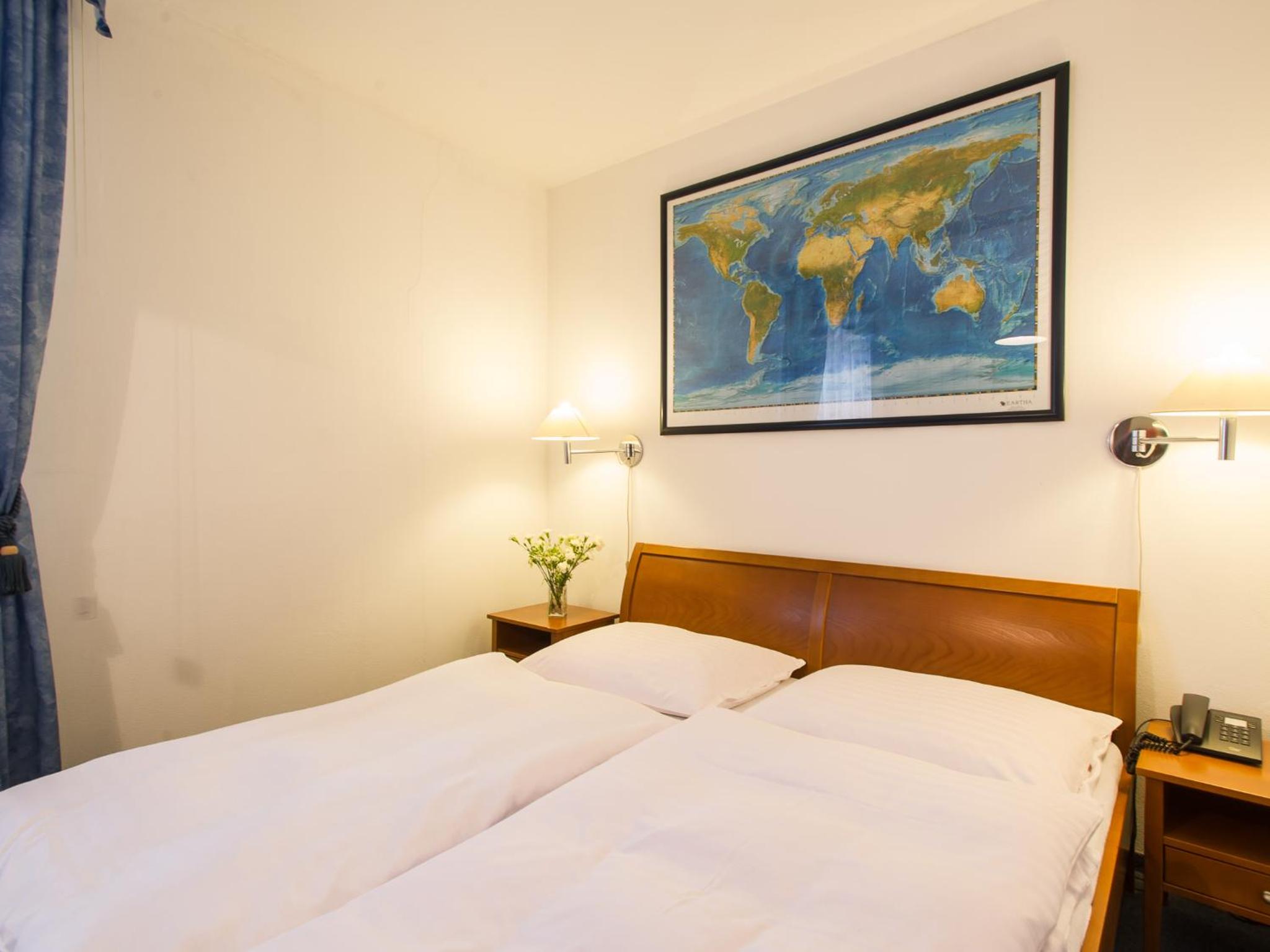 Double or Twin Room - Photo 21