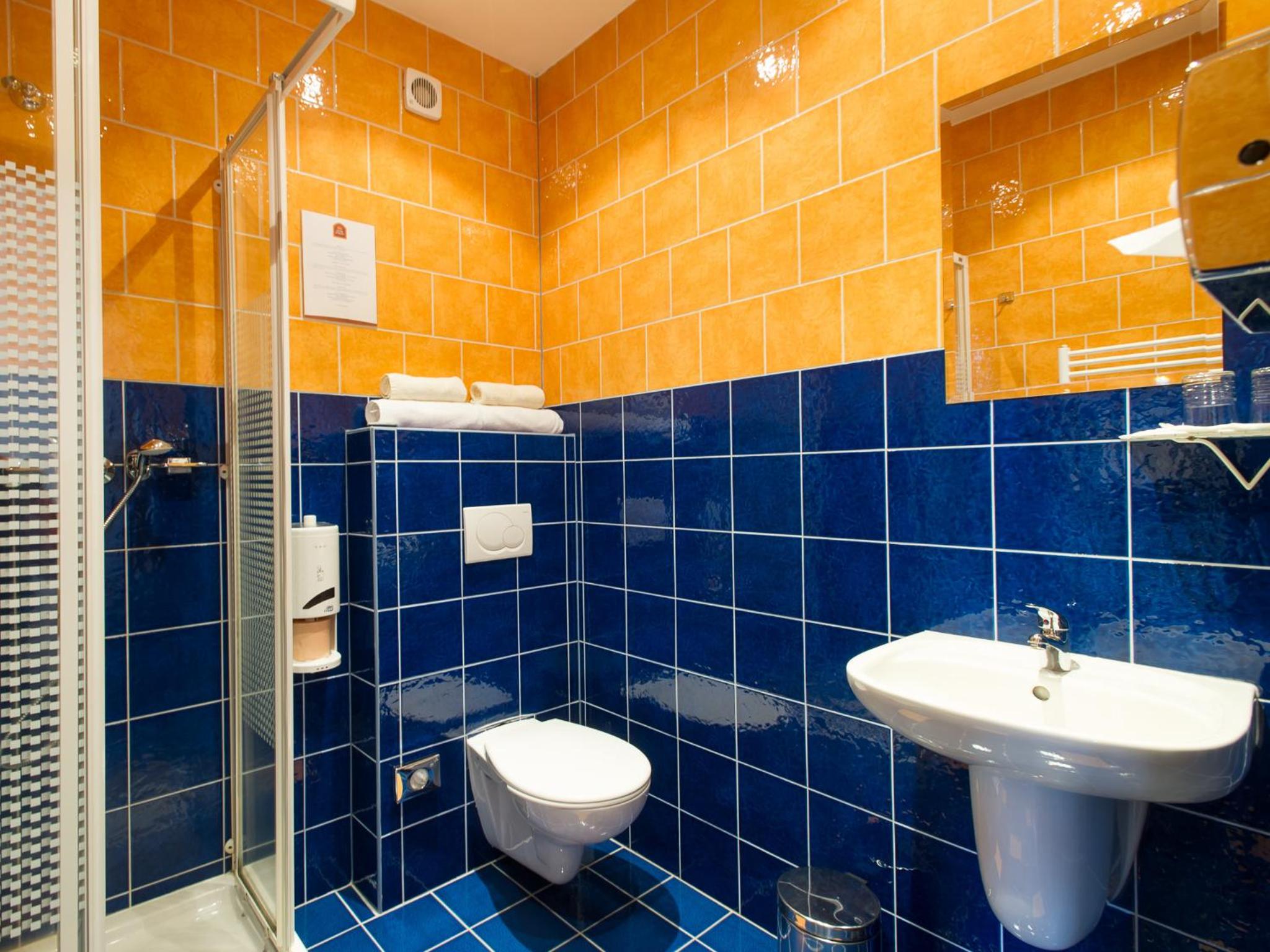 Double or Twin Room - Photo 43