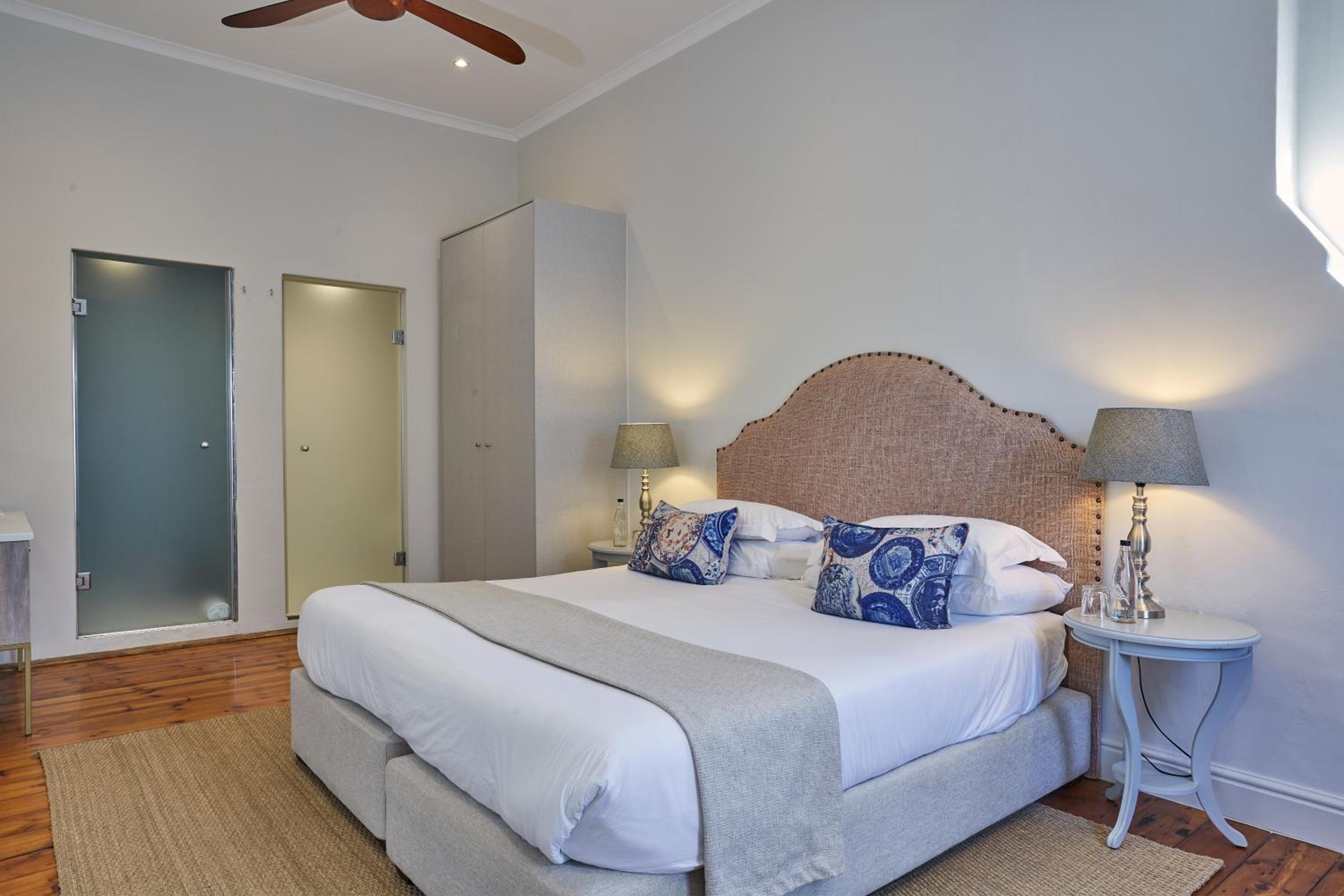 Deluxe Room - Photo 20