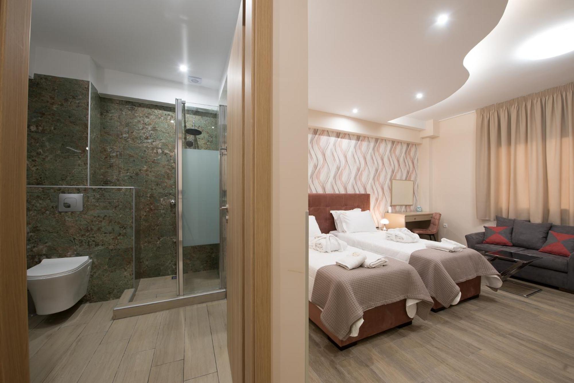 Apartment with Shower photo 2