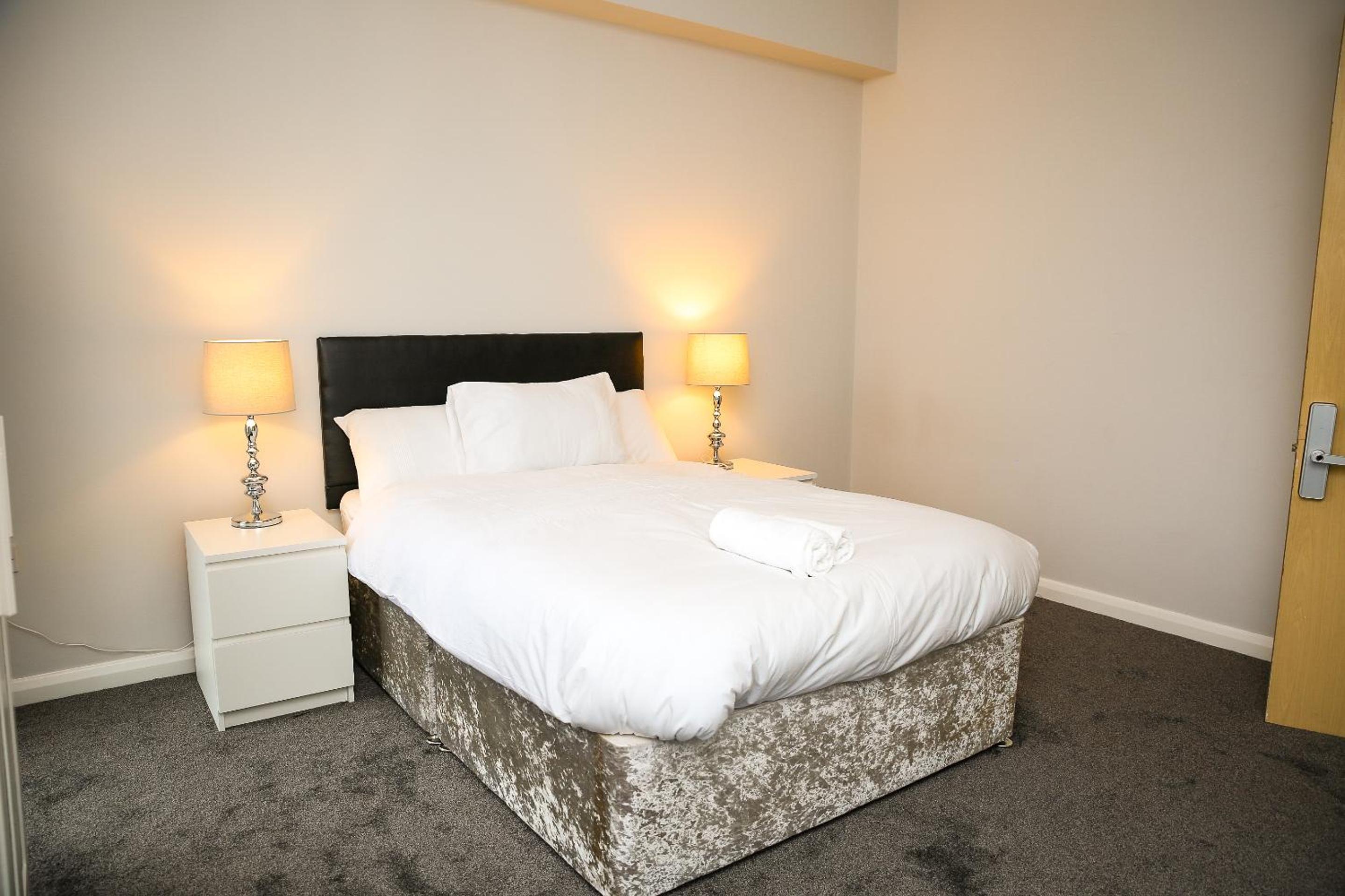 Standard Double Room with Shared Bathroom