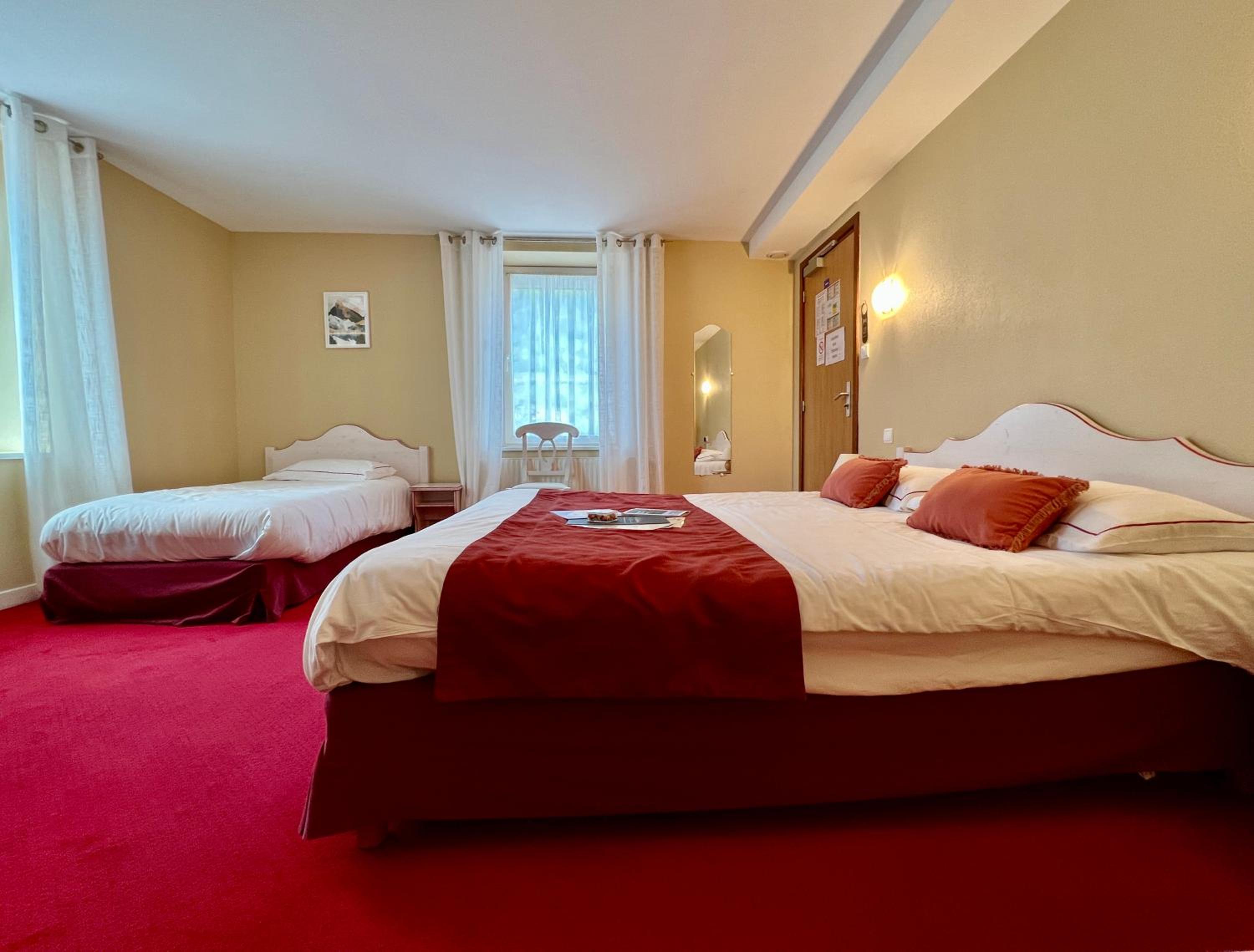 Triple Room with Bath photo 2