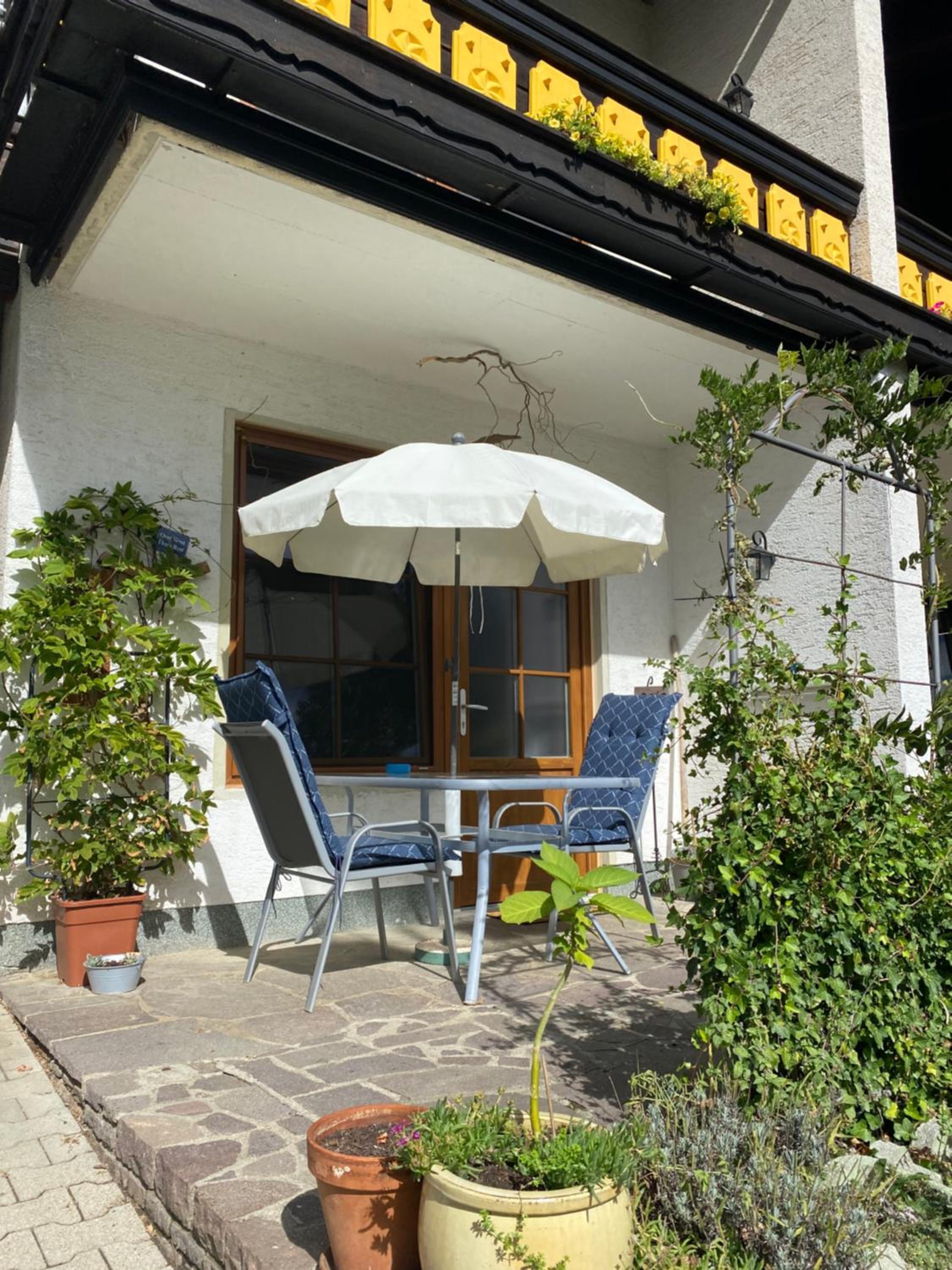 Studio Apartment - Photo 10