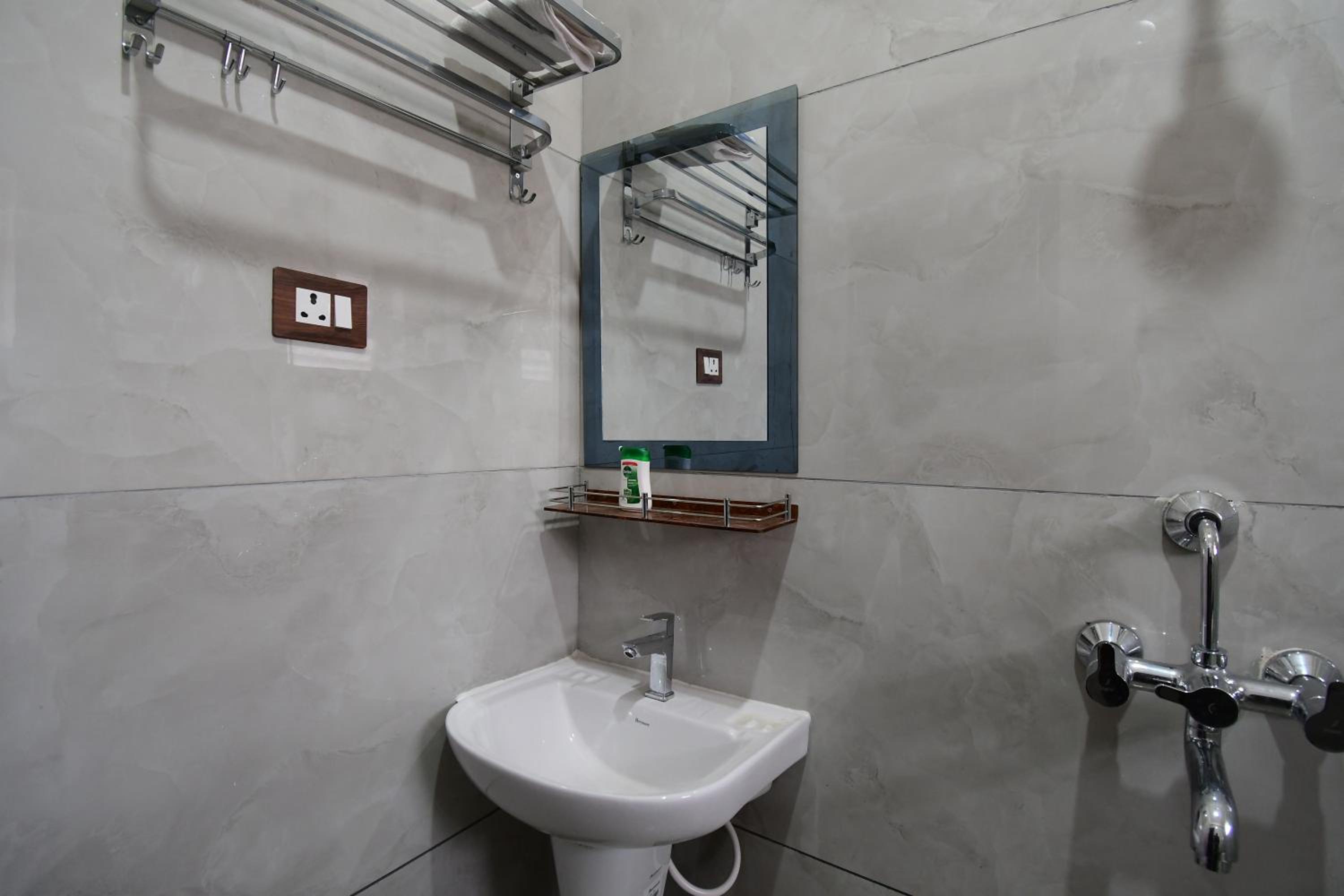 Double Room with Balcony photo 3