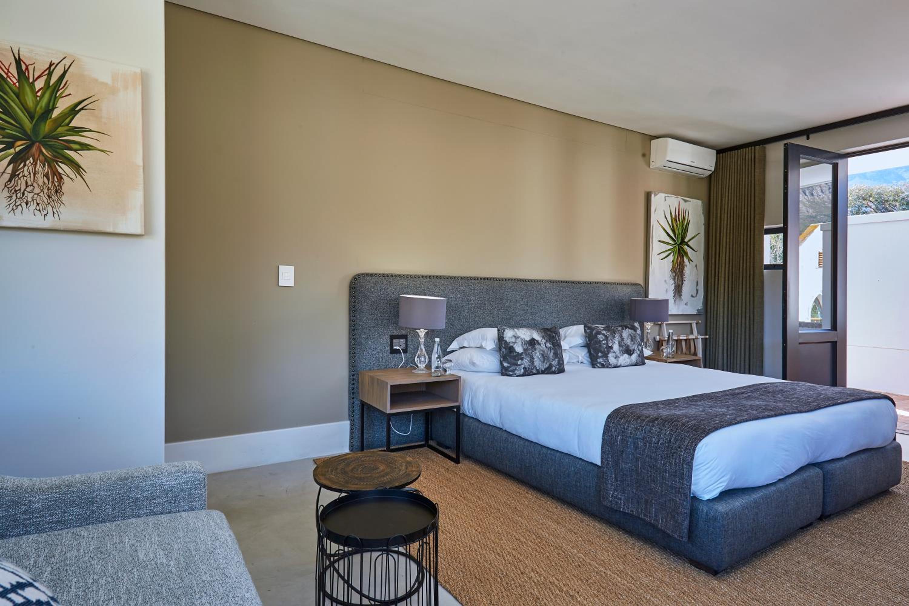 Superior Deluxe Room - Photo 9