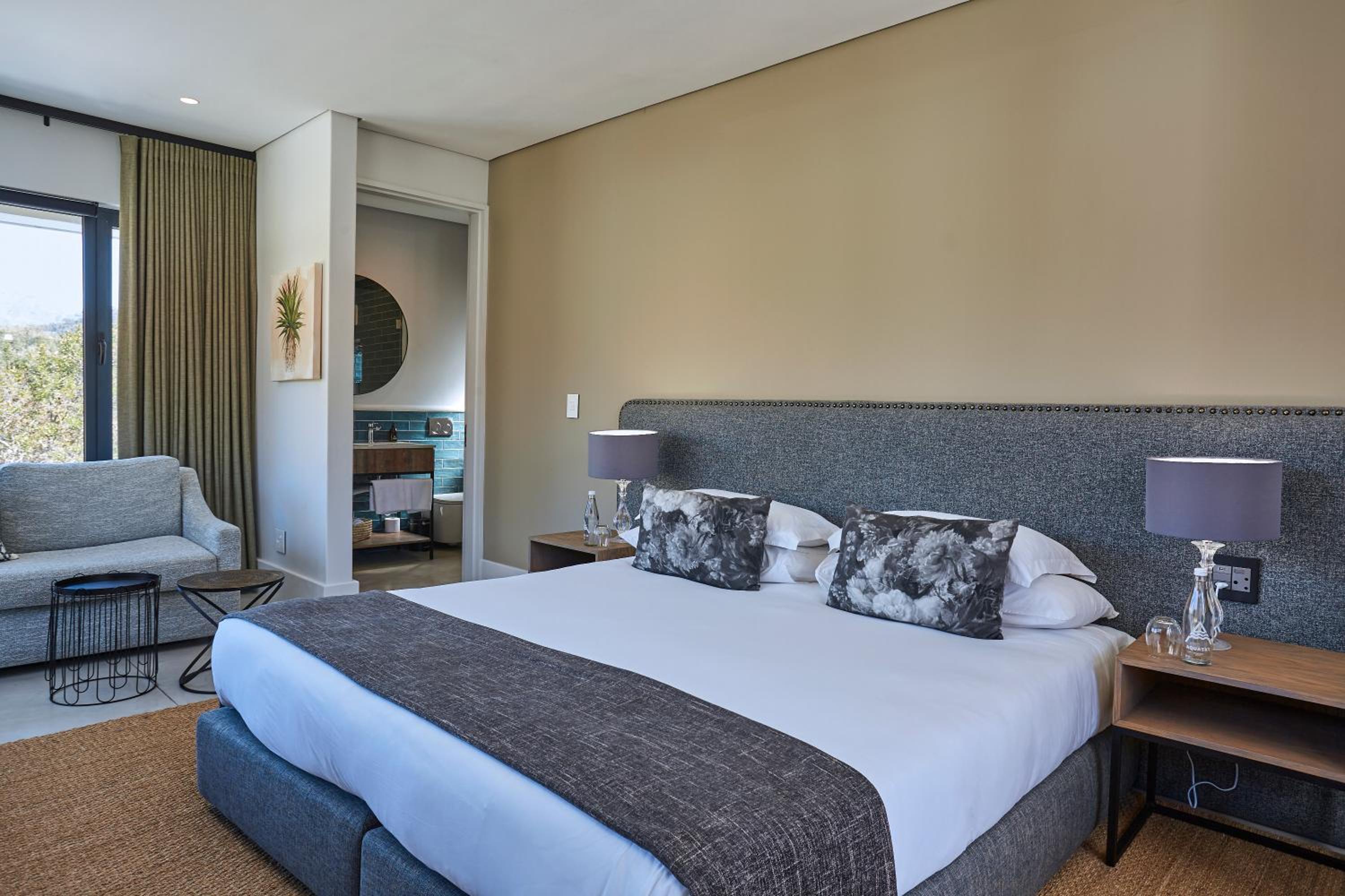 Superior Deluxe Room - Photo 11