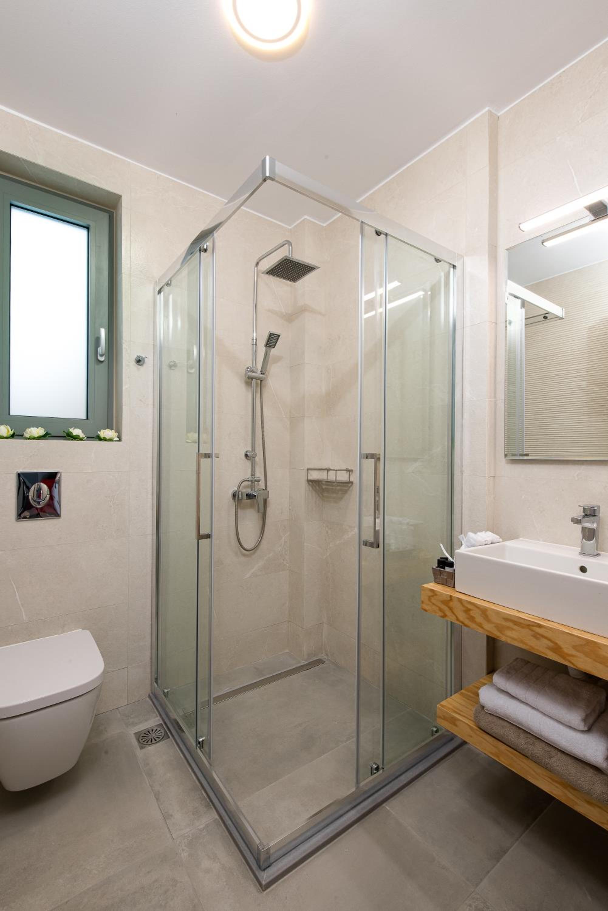Two-Bedroom Suite - Photo 18