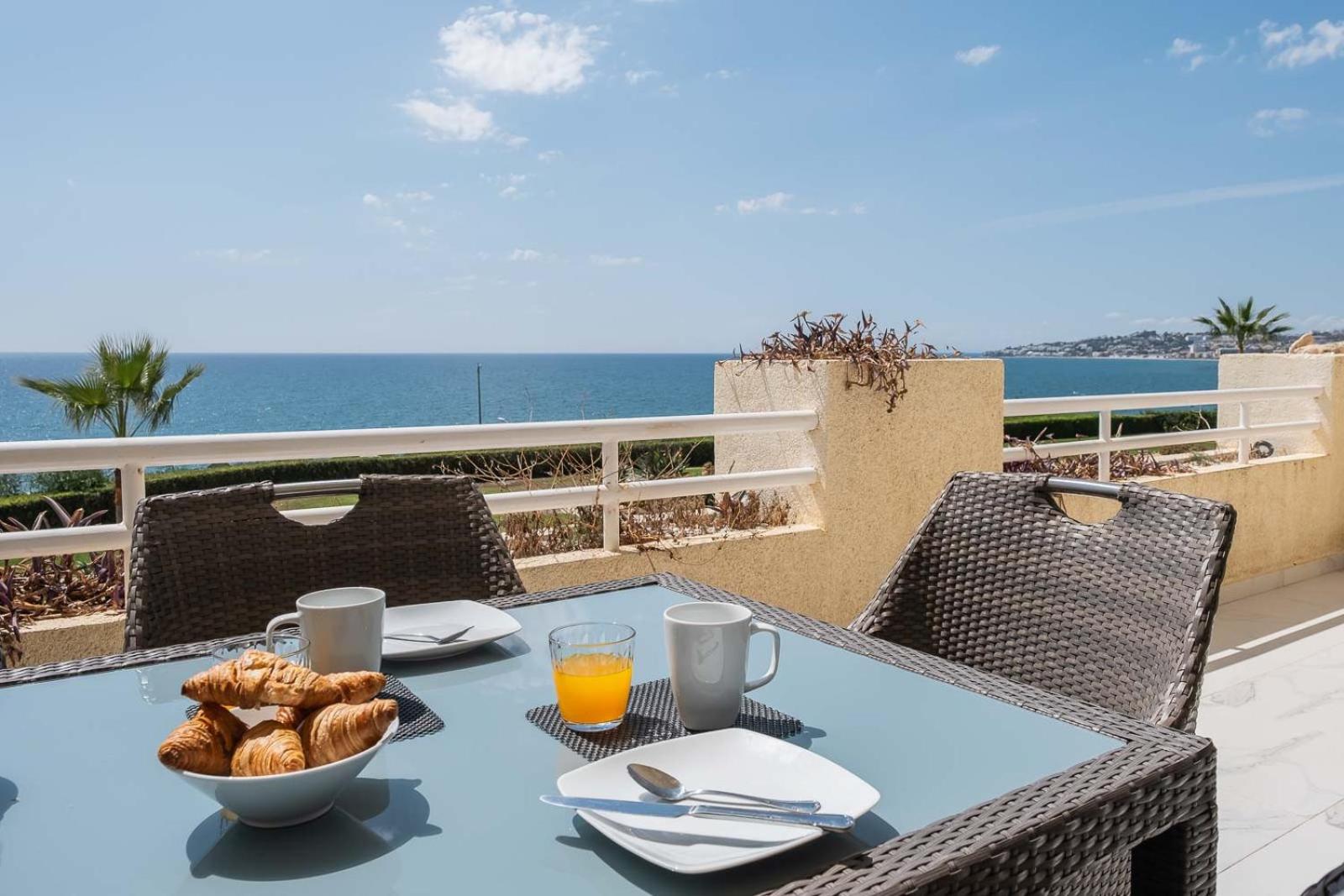 Apartment with Sea View photo 2