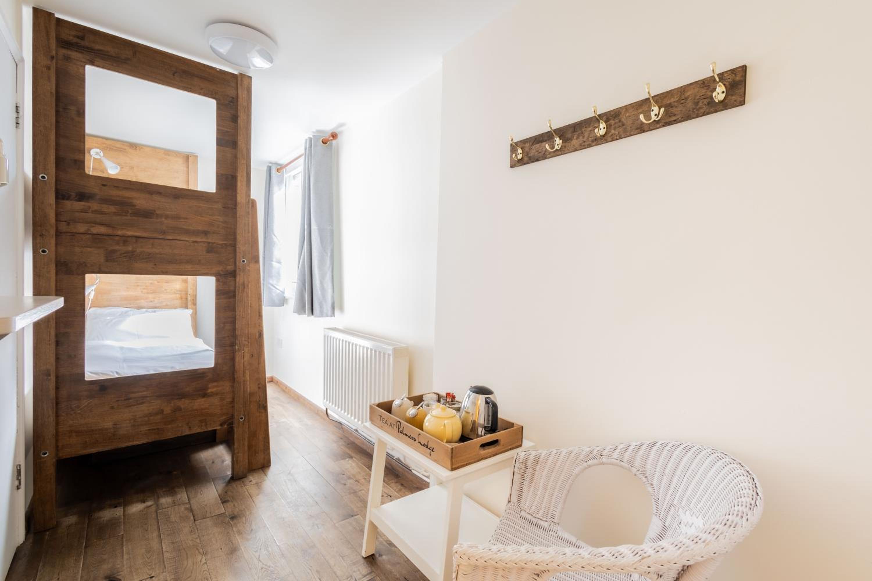 Private Twin Room with Private Bathroom photo 1