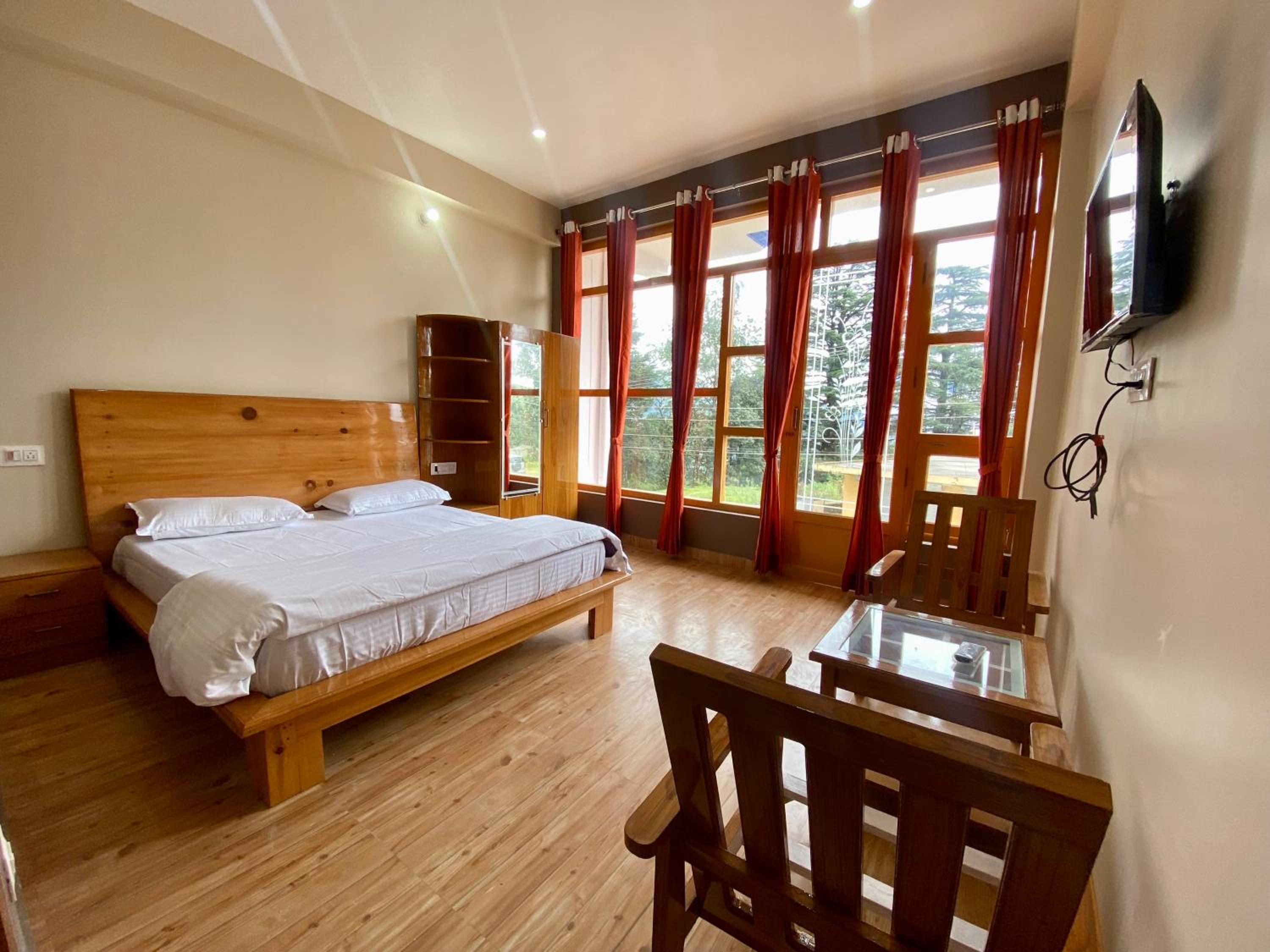 Deluxe Double Room With Balcony photo 1