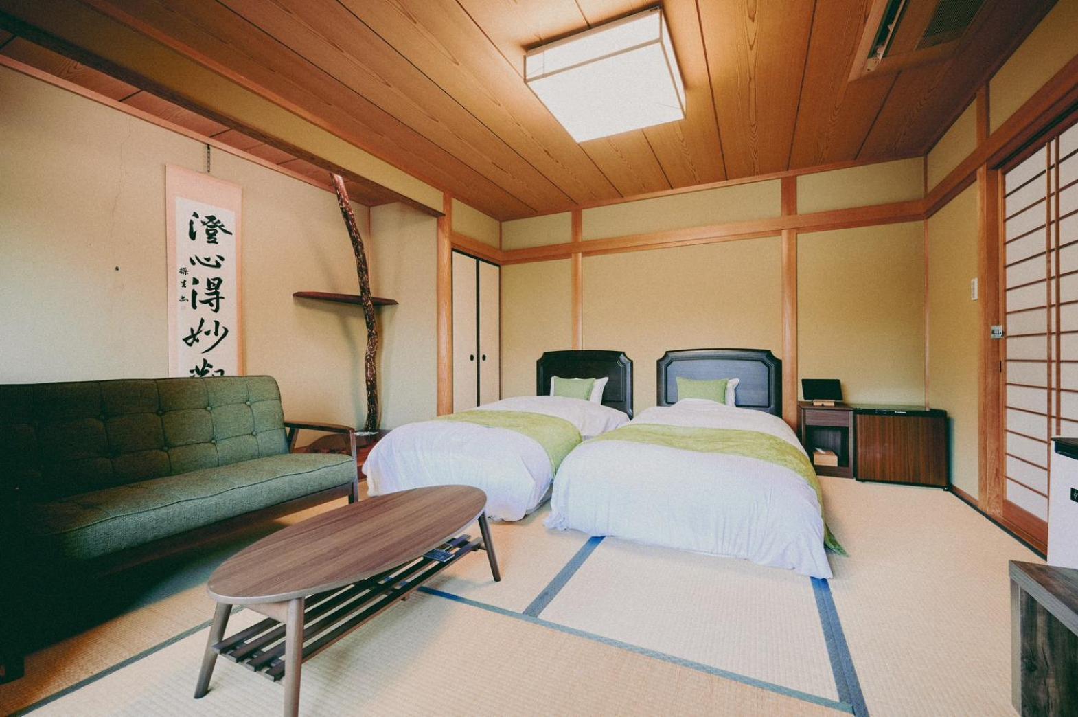 Deluxe Twin Room - Photo 7