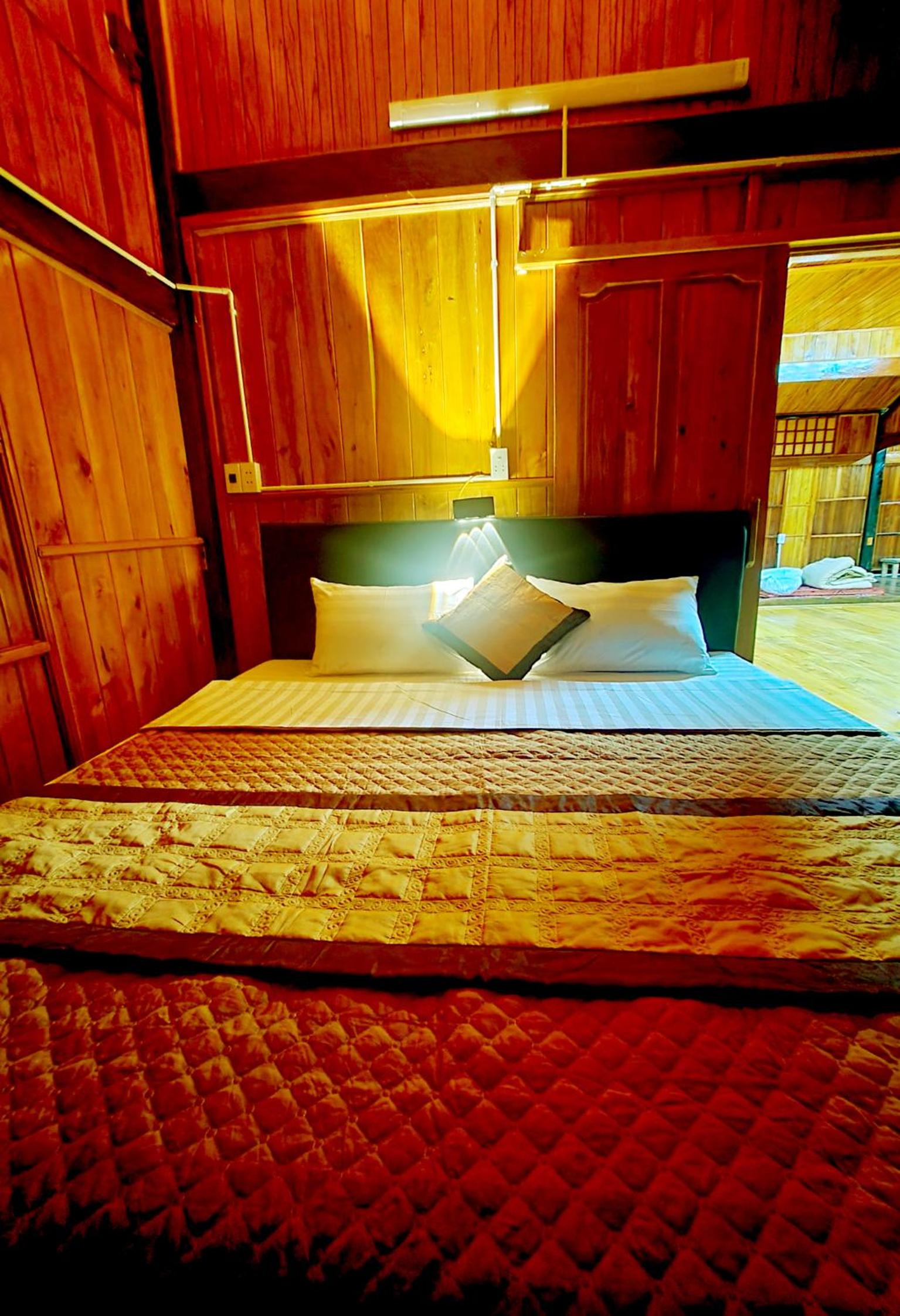 Large Double Room photo 1