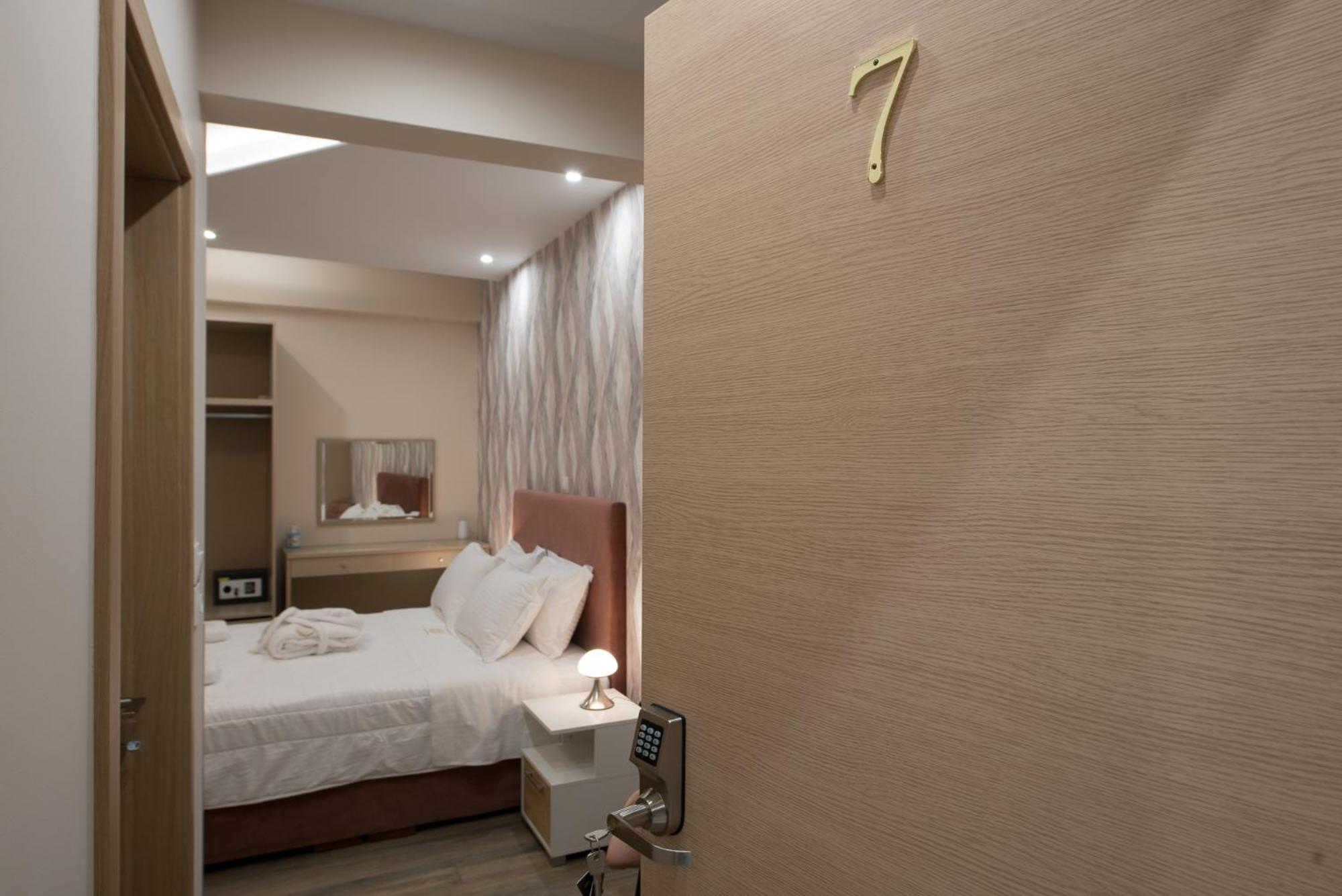 Apartment with Shower