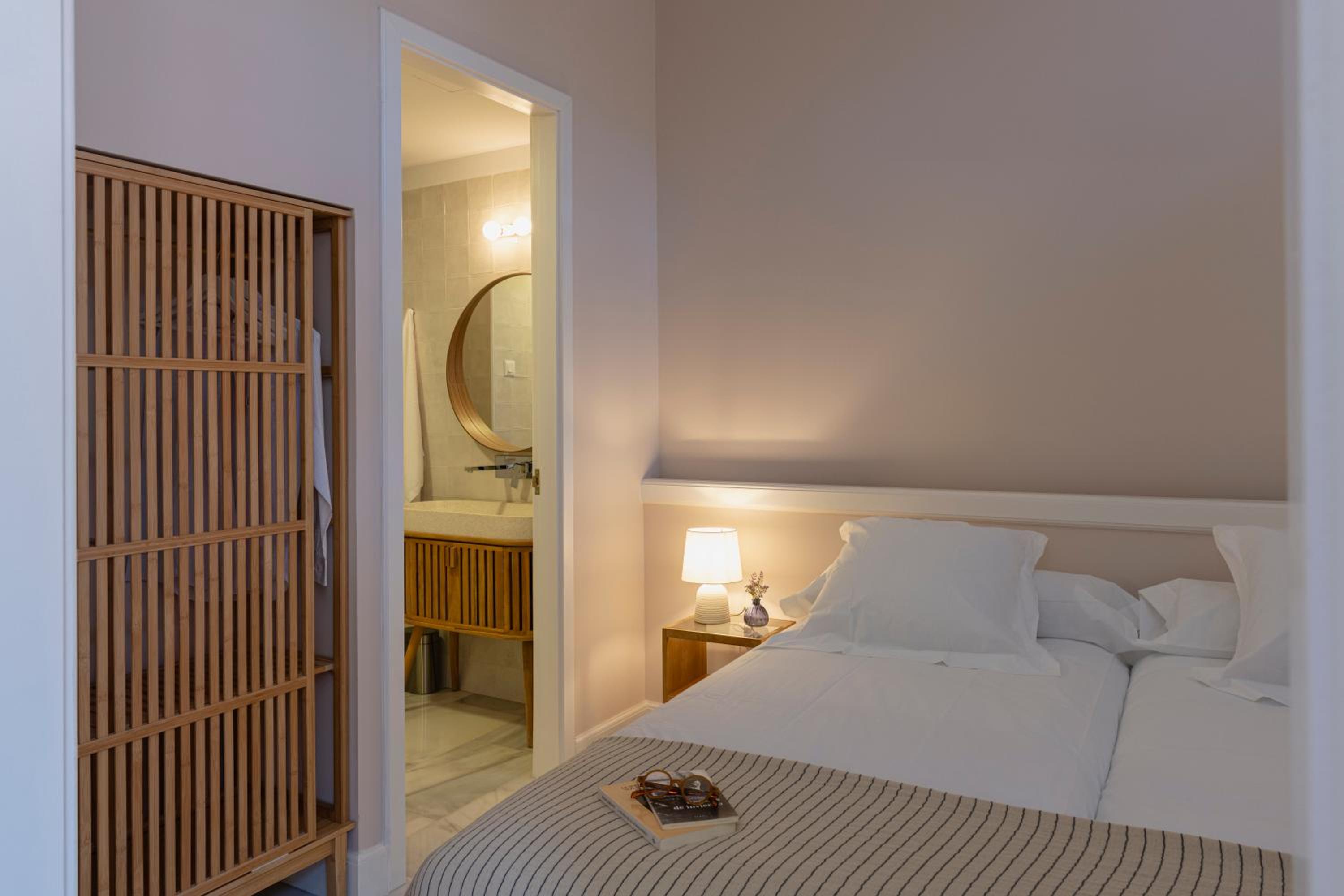 Standard Double Suite photo 3