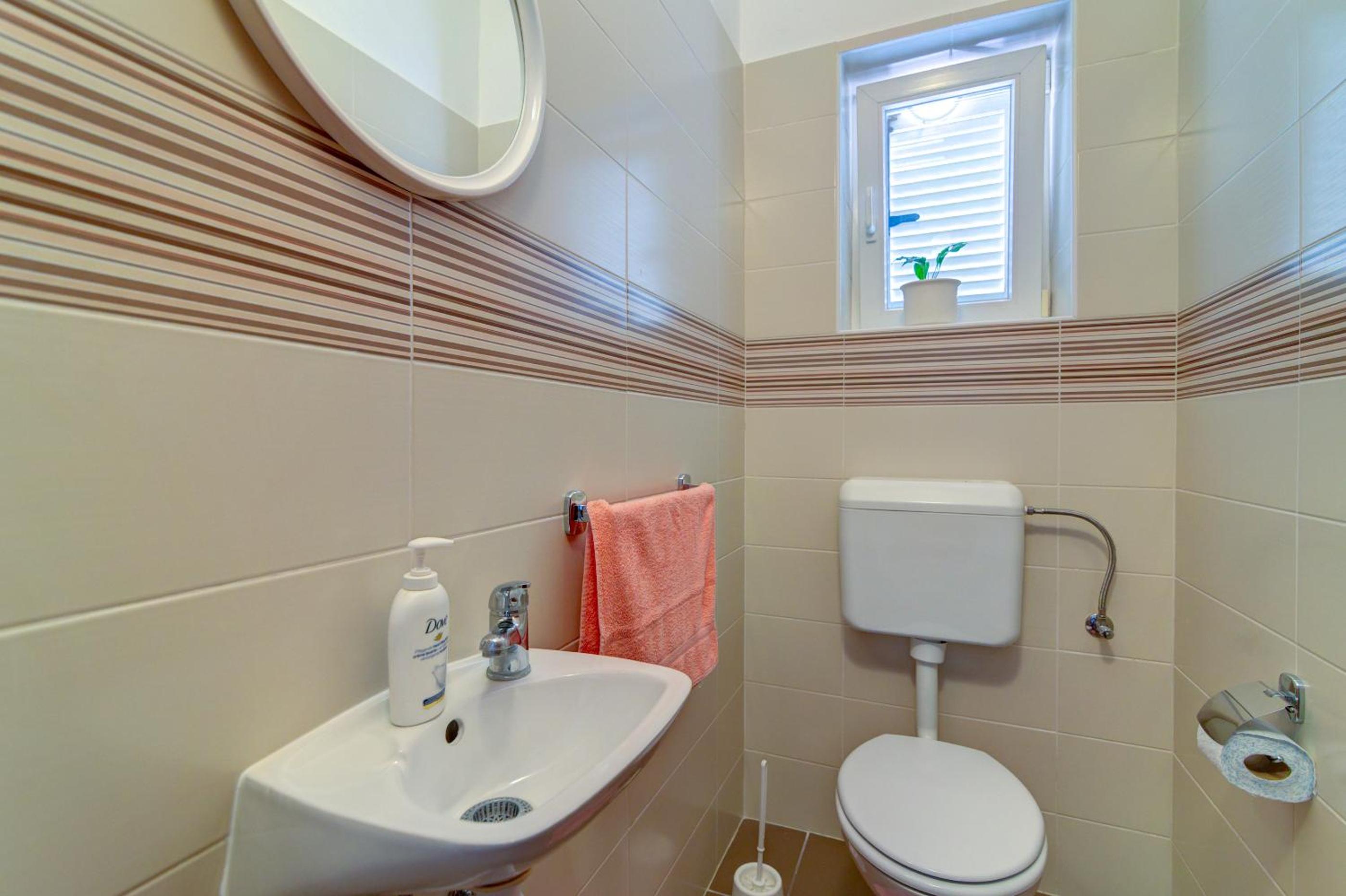 Three-Bedroom Apartment - Photo 27