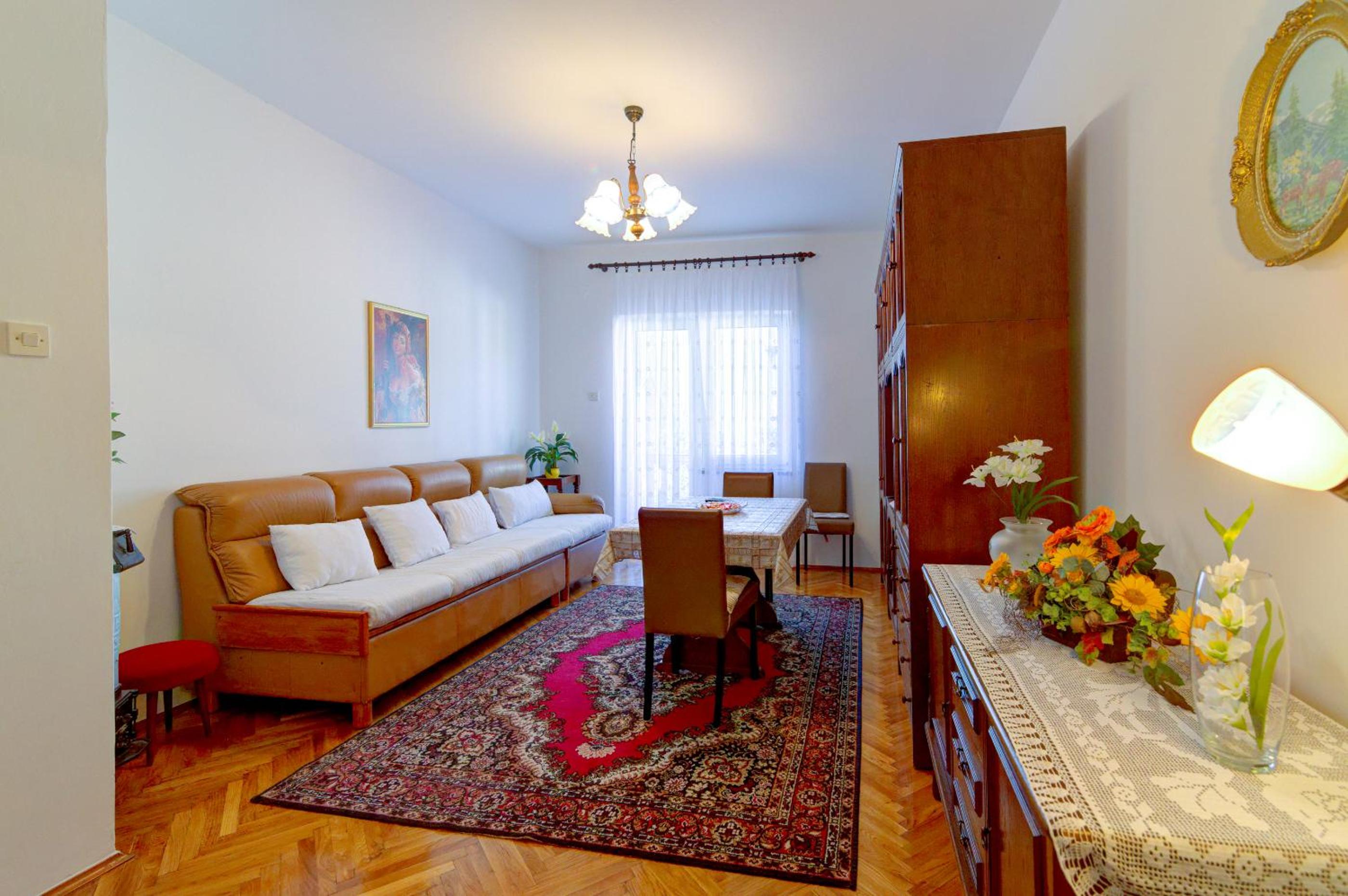 Three-Bedroom Apartment - Photo 14