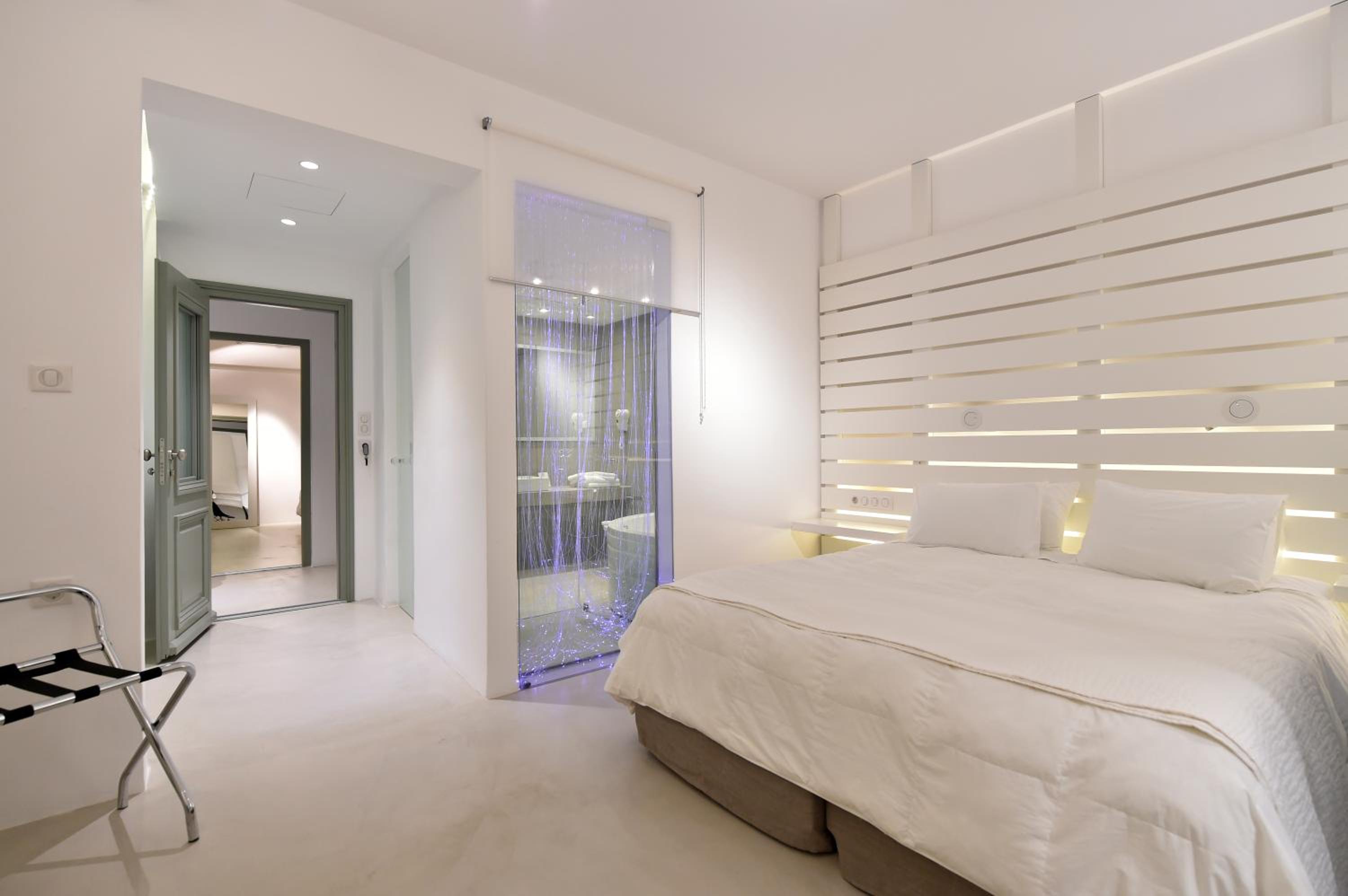 Two-Bedroom Suite with Sea View