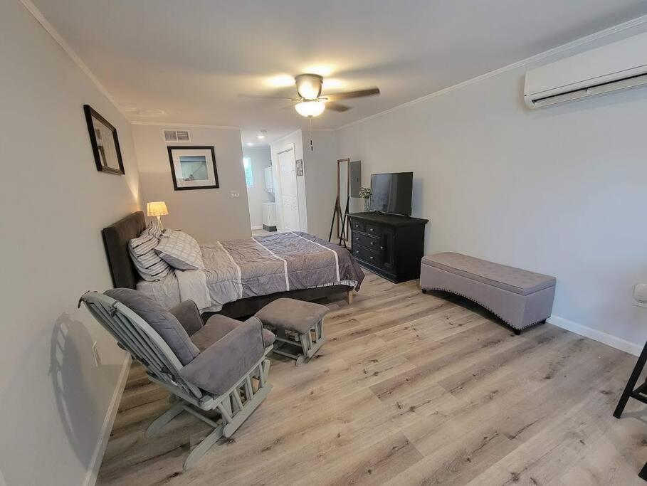 One-Bedroom House