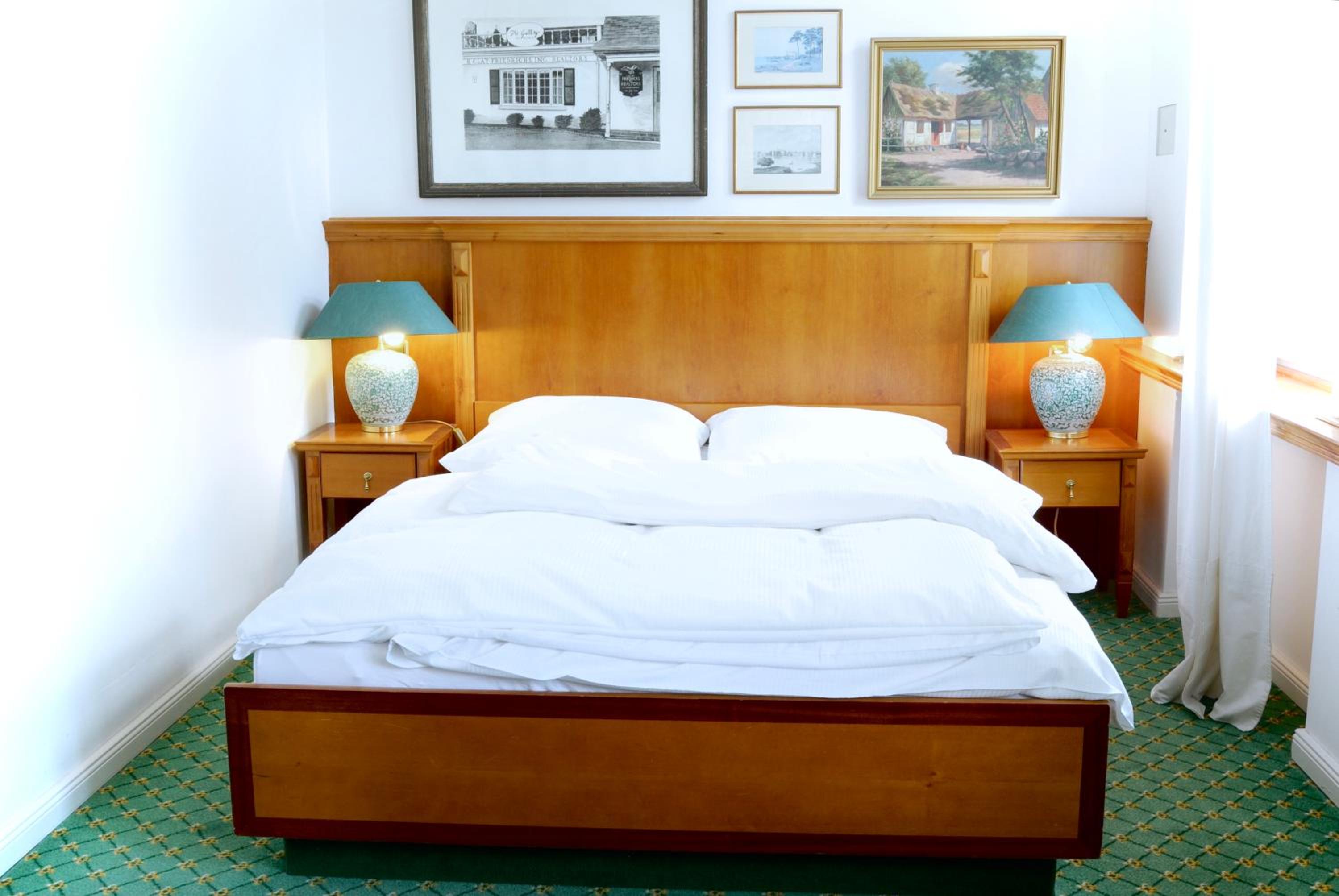 Double Room with Private Bathroom photo 1
