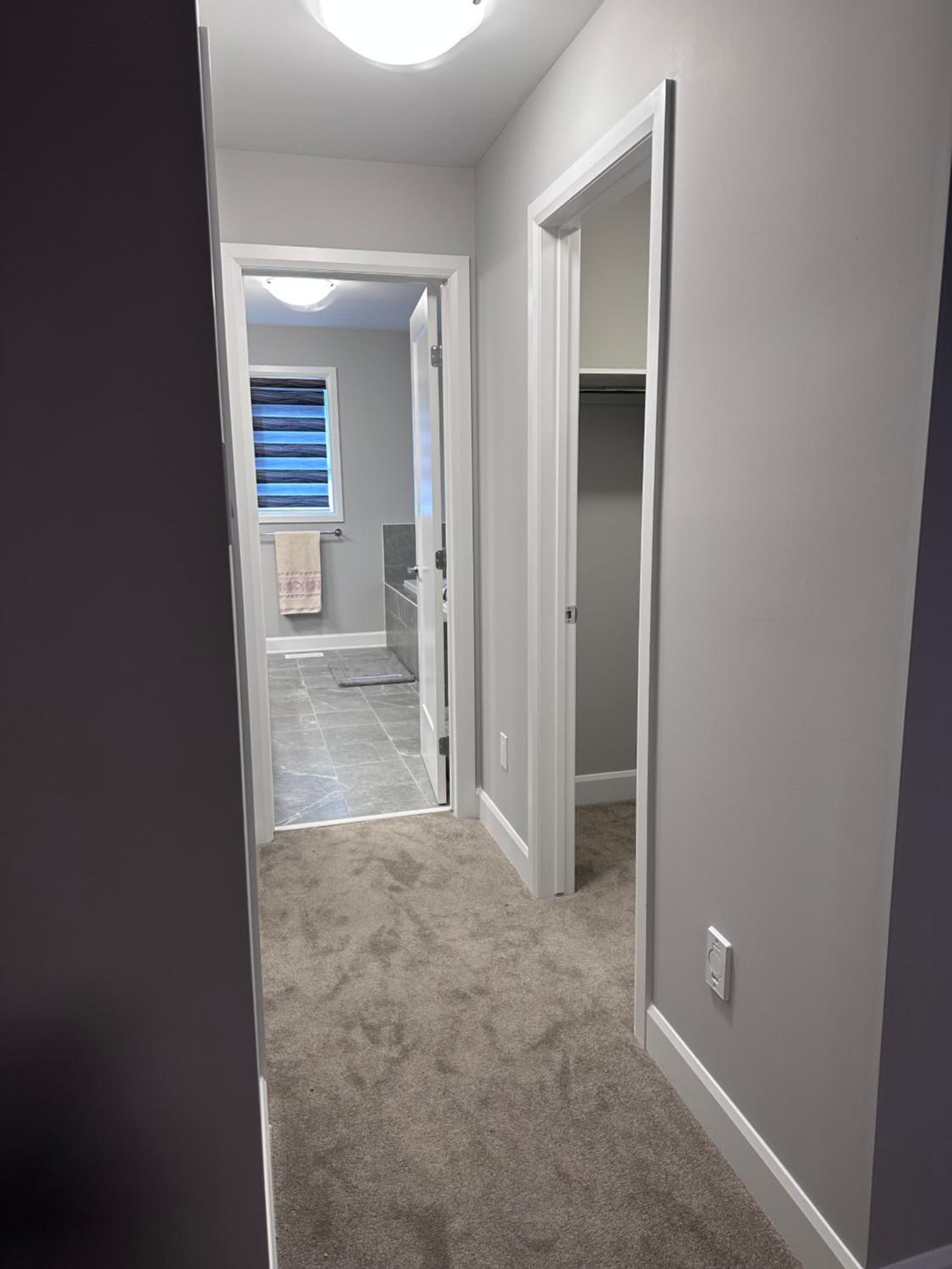 Family Room With Lake View photo 3
