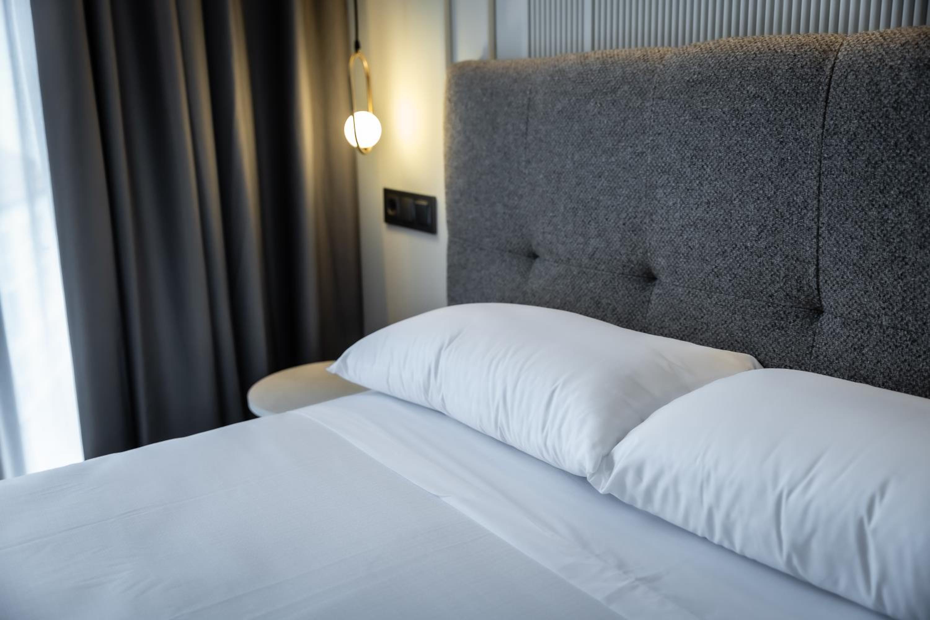 Double Room - Photo 5