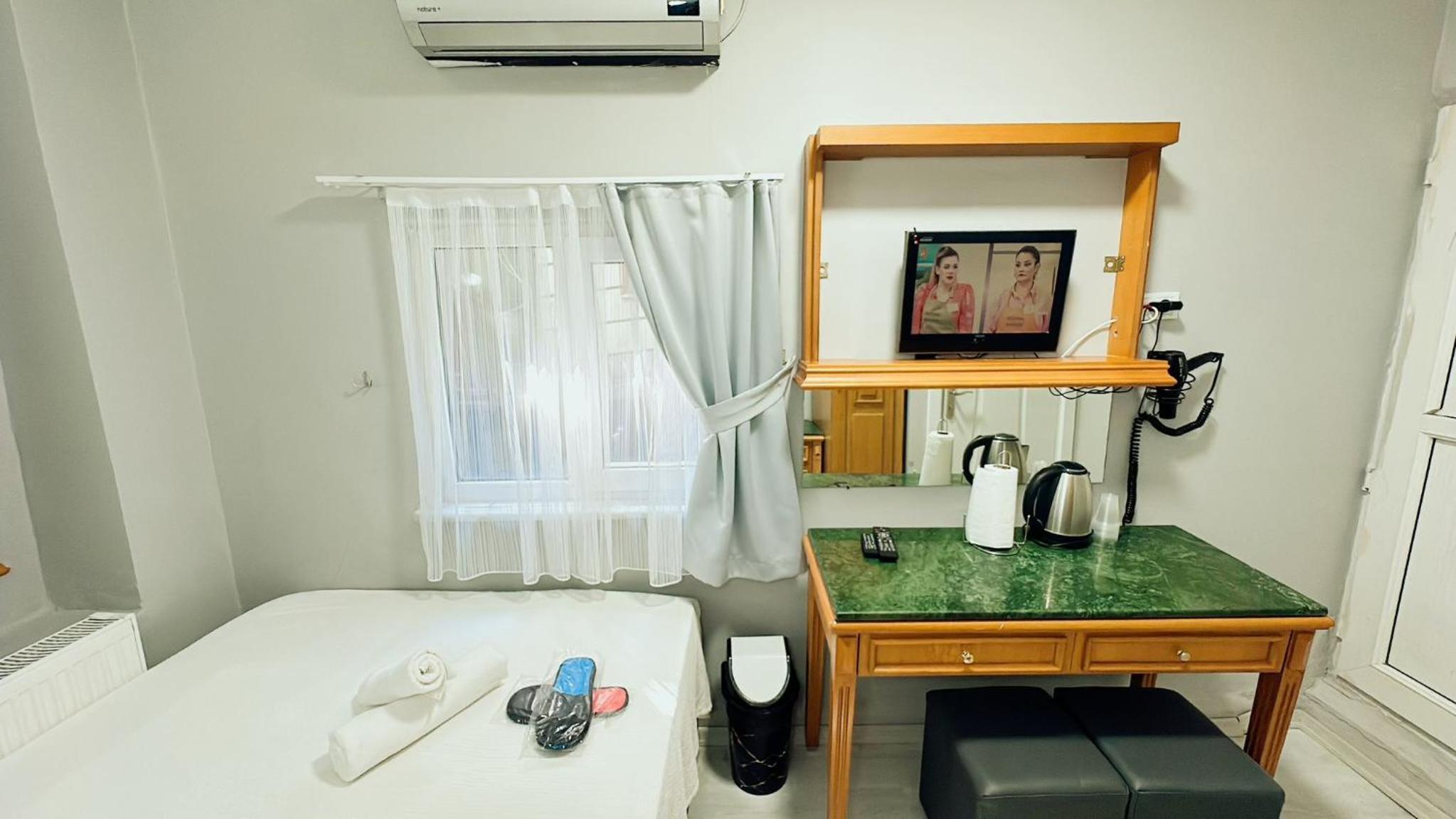 Deluxe Double Room photo 3