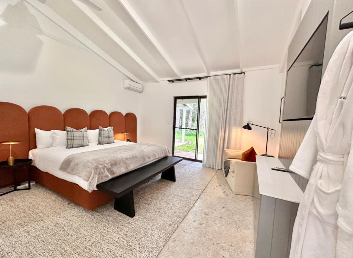 Deluxe King Suite
