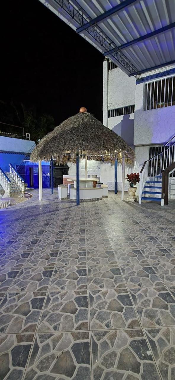 Villa photo 3