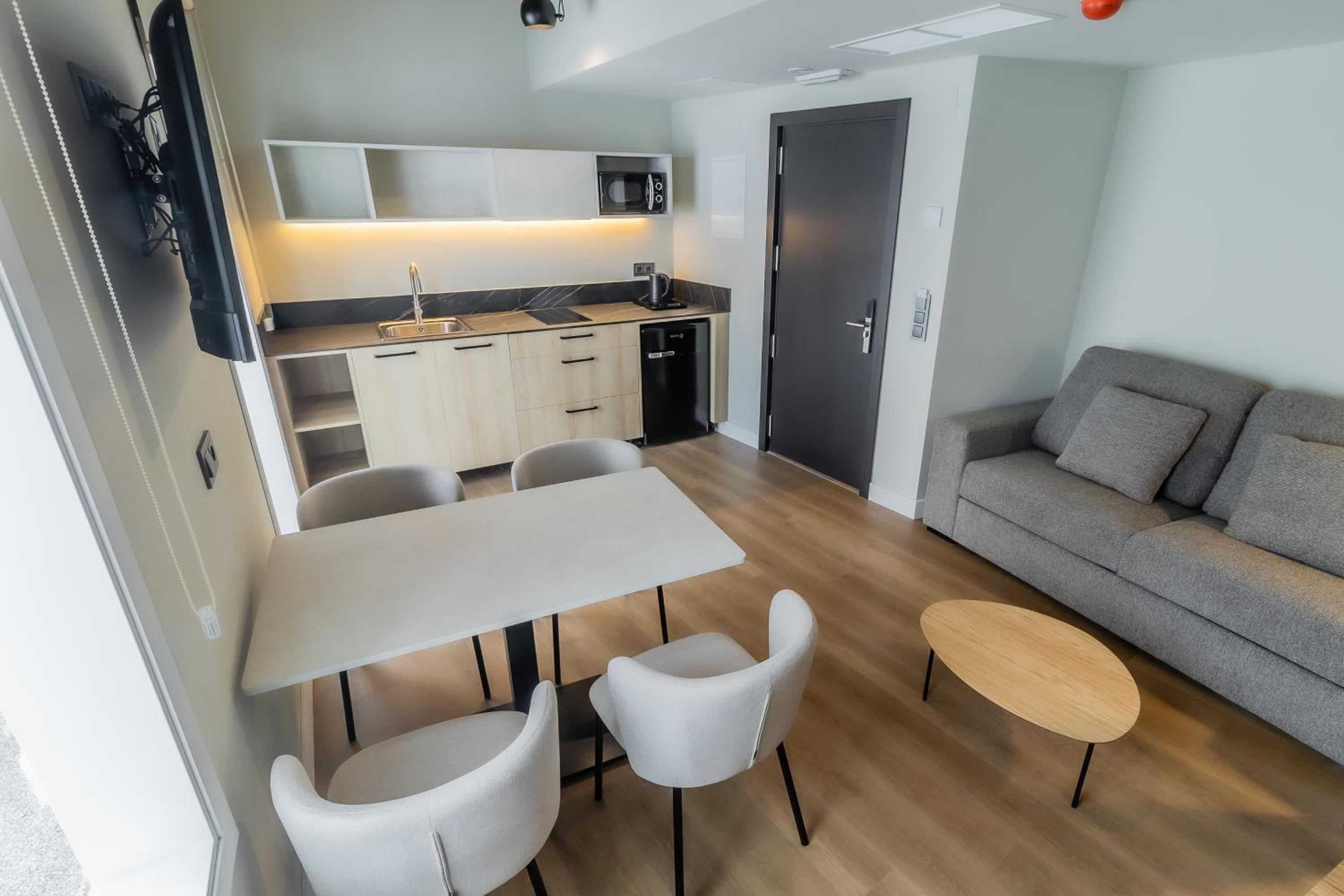 Duplex Apartment - Photo 8