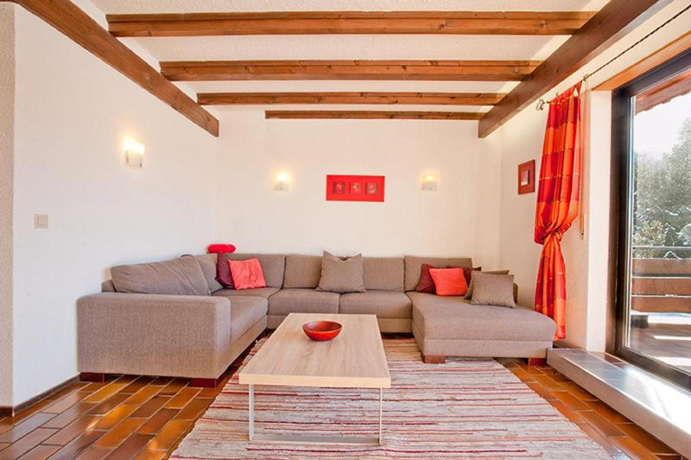 Four-Bedroom House photo 1