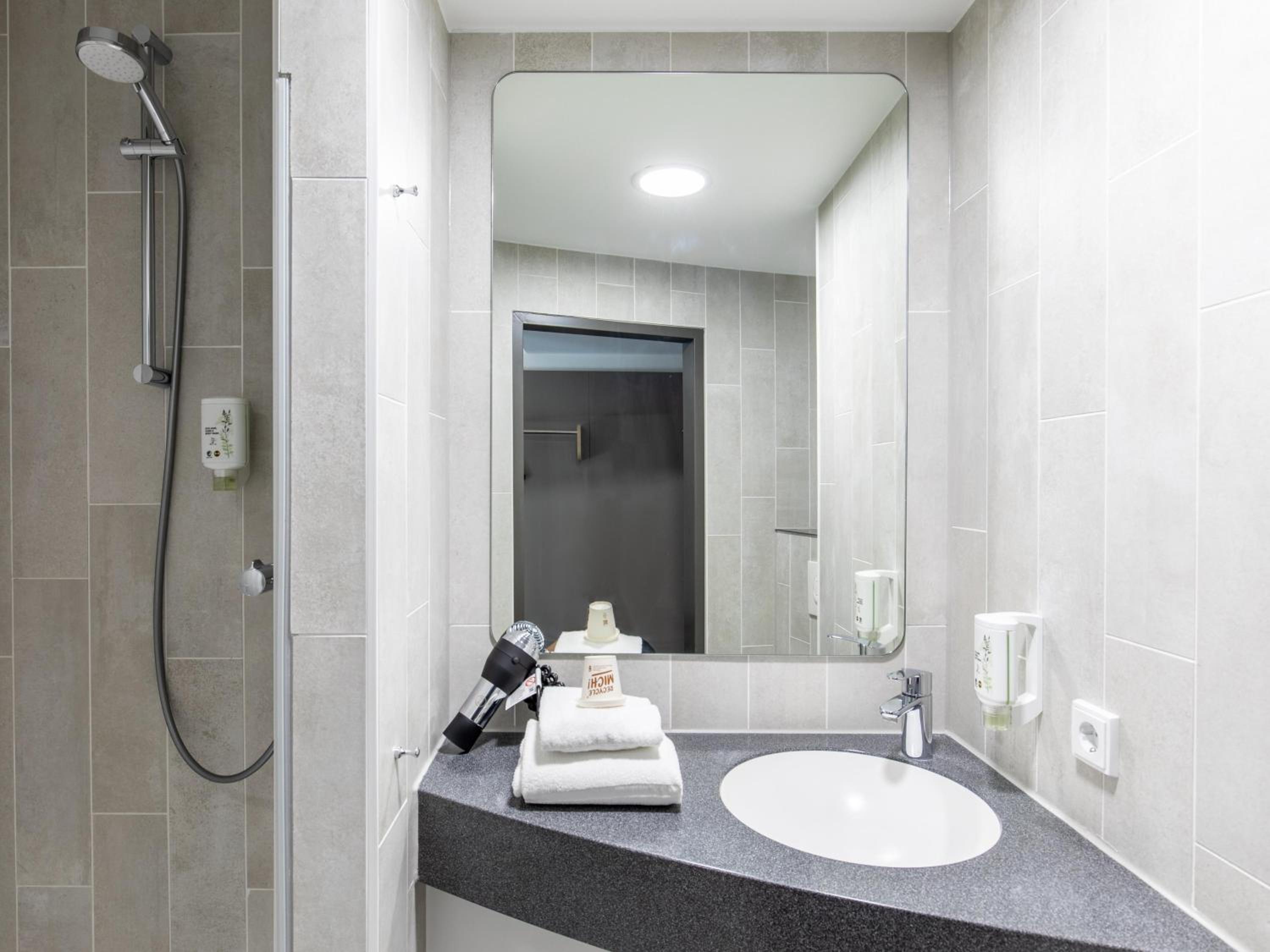 Double Room - Photo 2