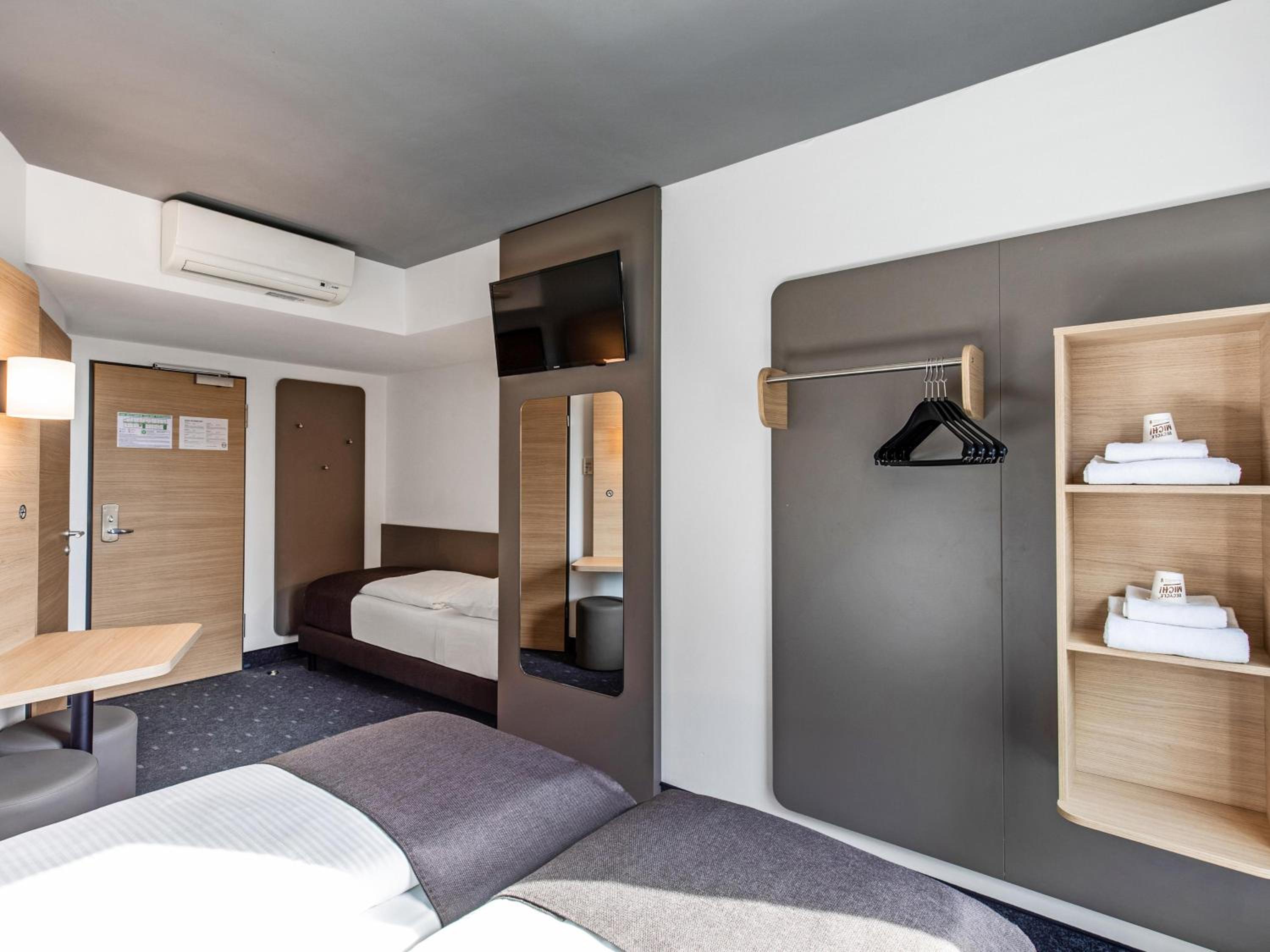 Triple Room - Photo 1