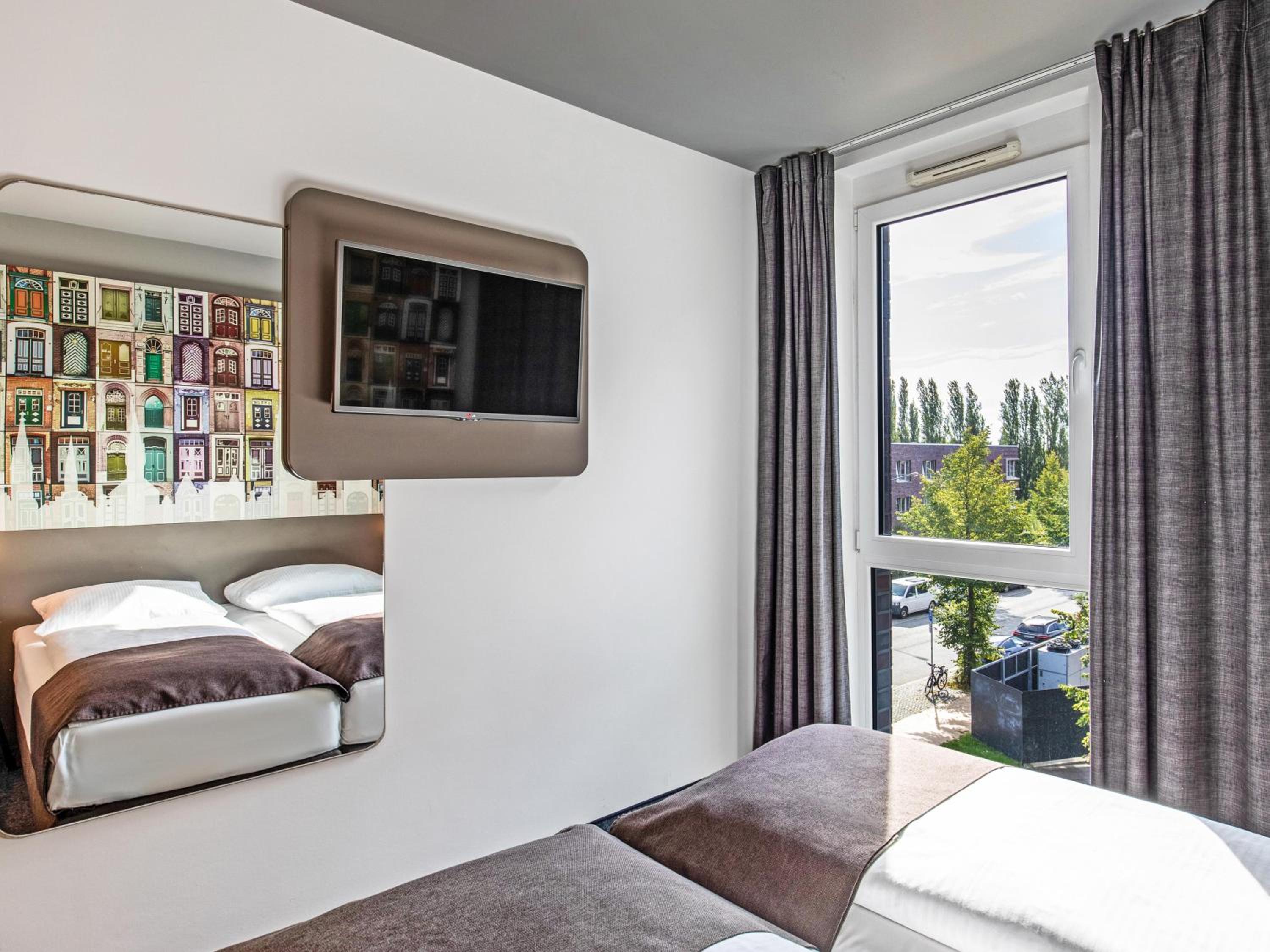 Twin Room - Photo 4