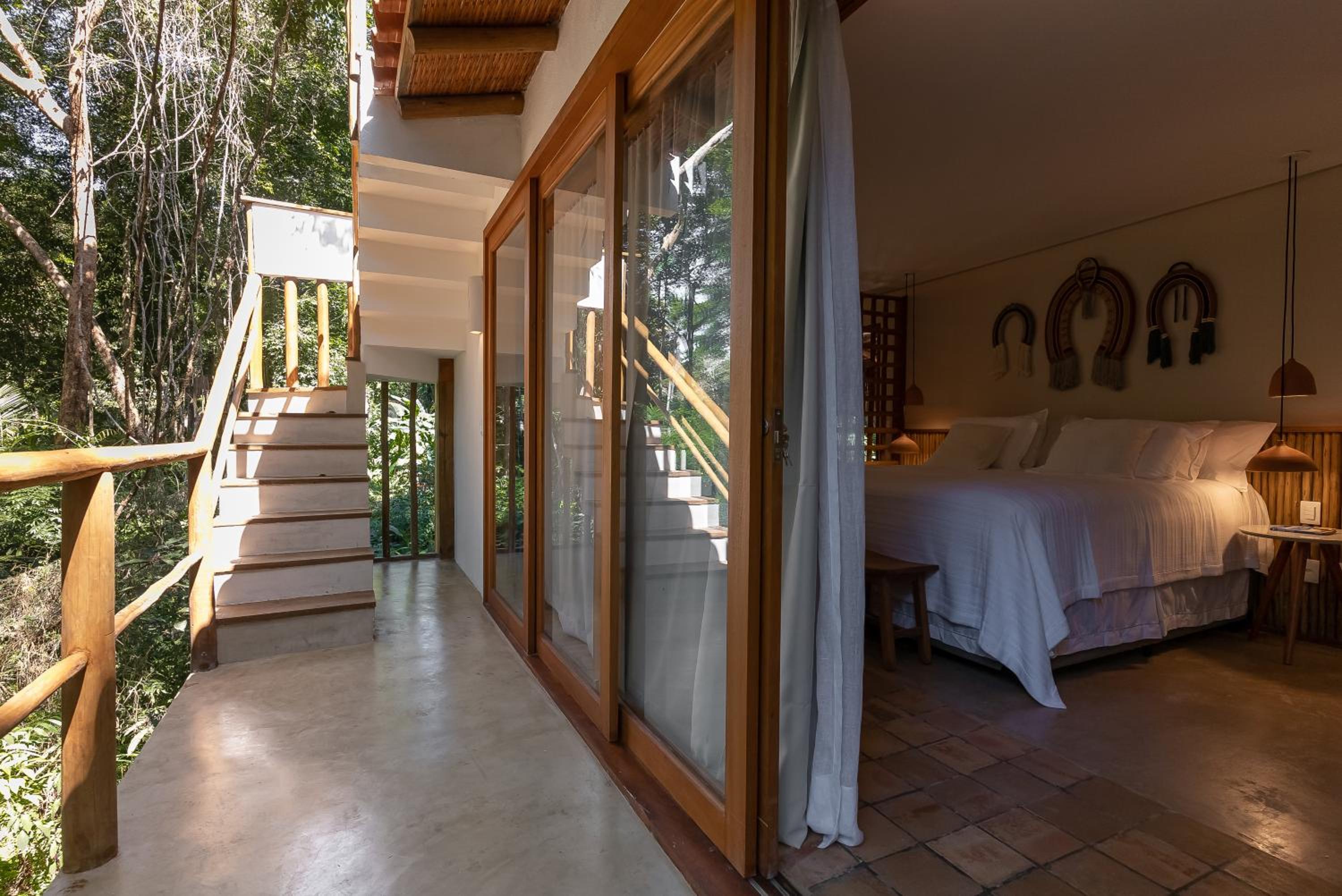 King Suite with Balcony - Photo 2