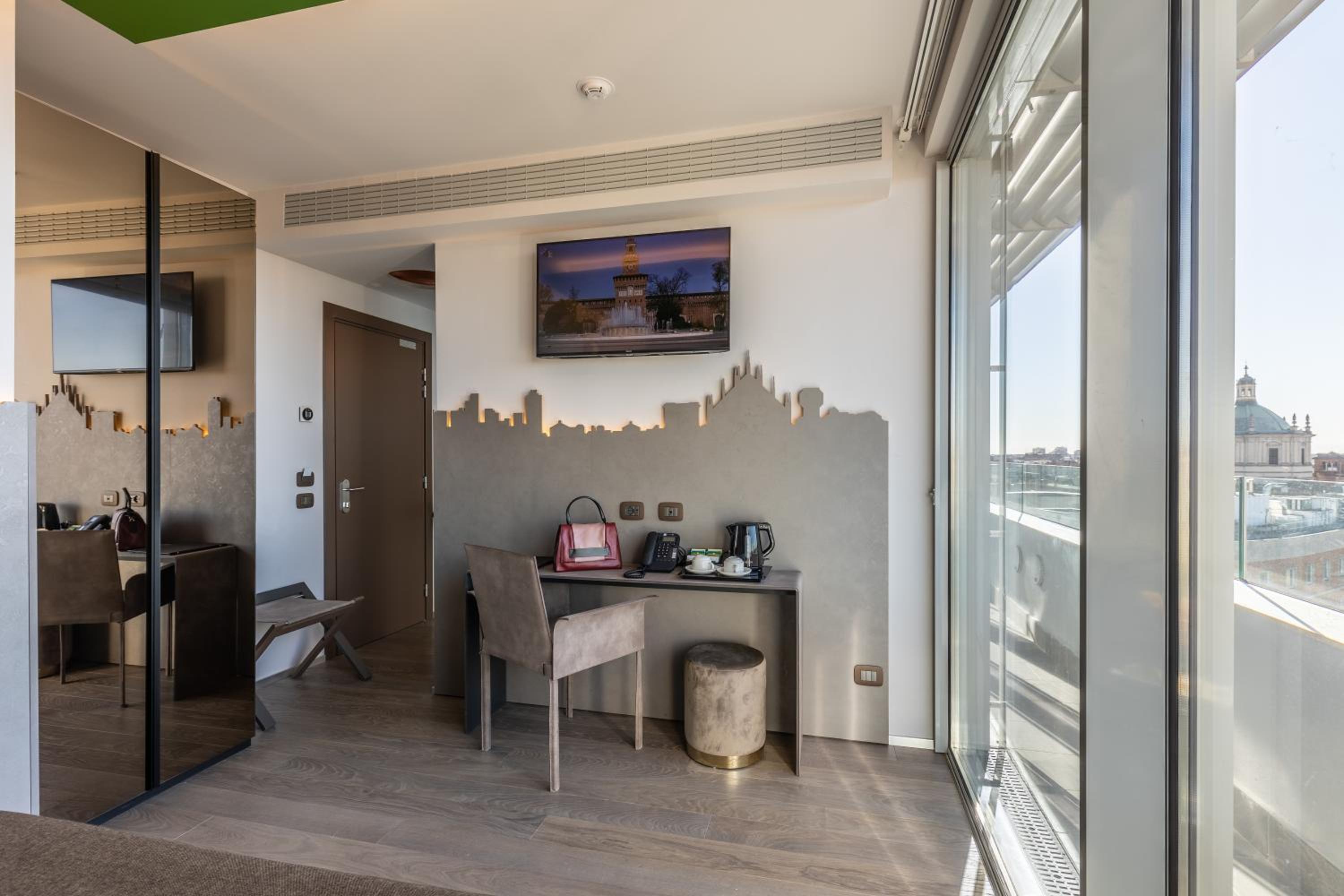 Superior Double Room with View and Balcony