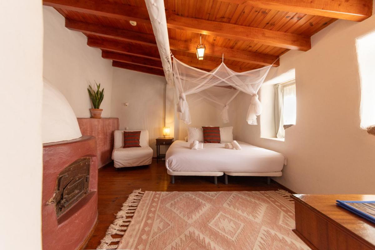 Double Room with Private Bathroom photo 1