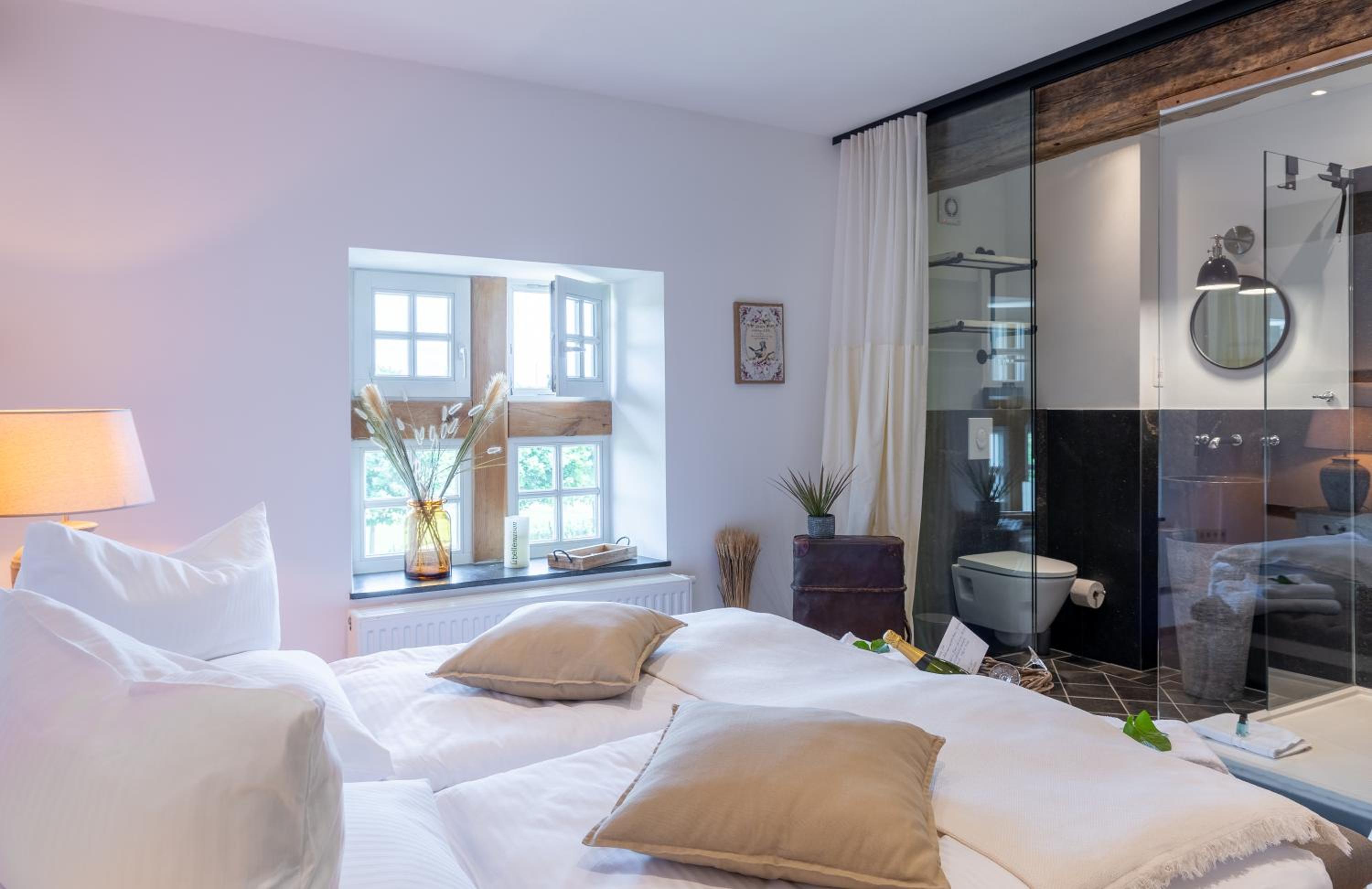 Double Room with Garden View photo 2