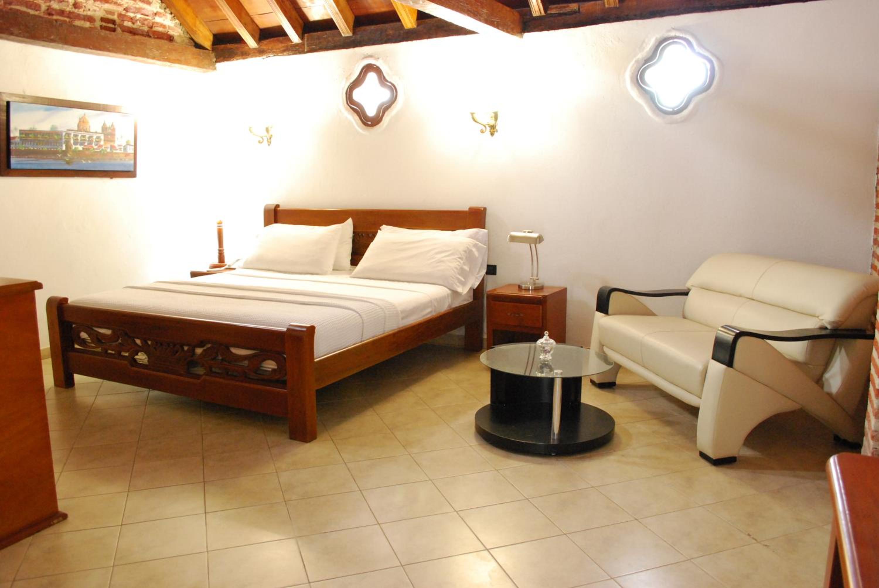 Junior Suite - Photo 11