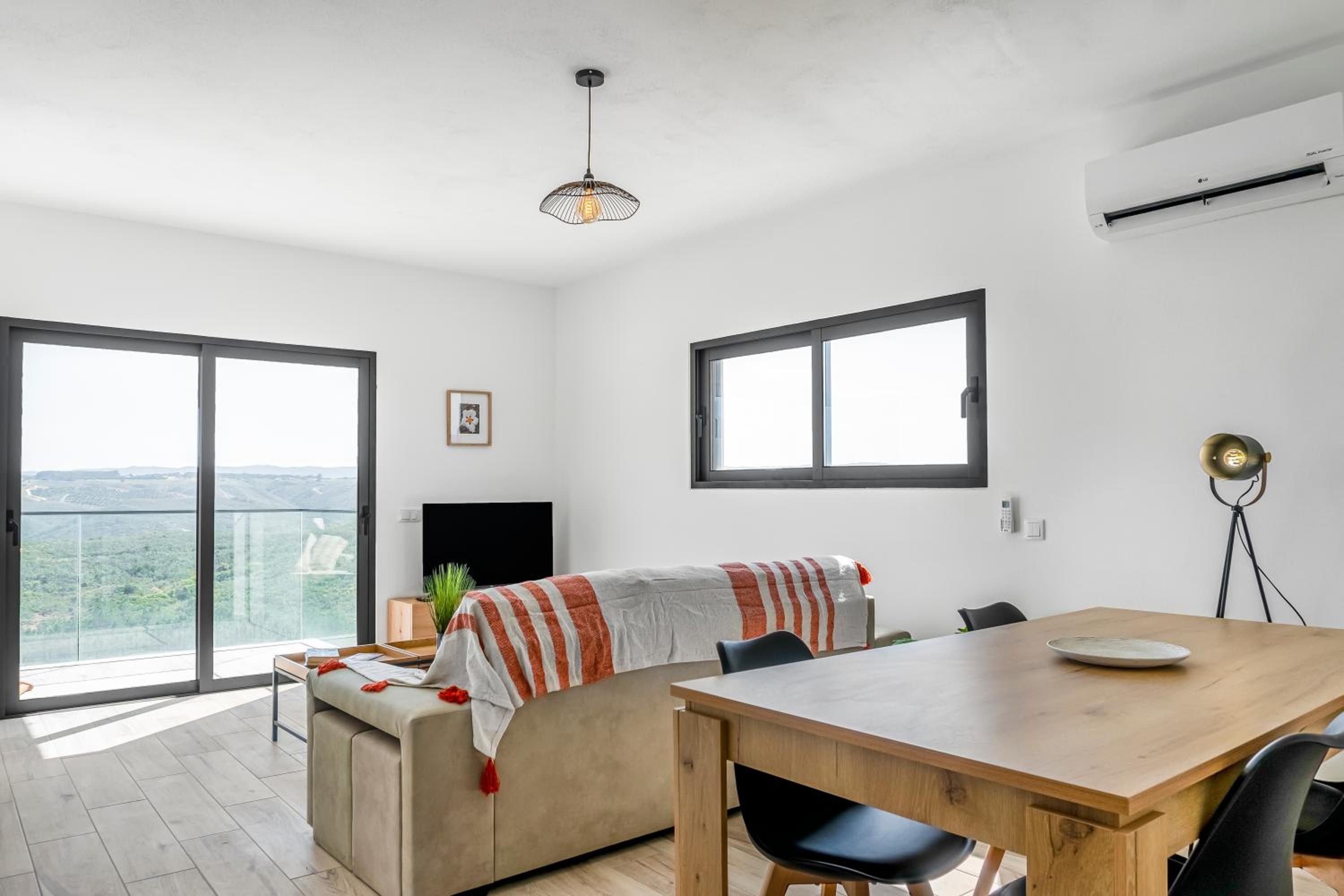 Two-Bedroom Apartment with Ocean View photo 1