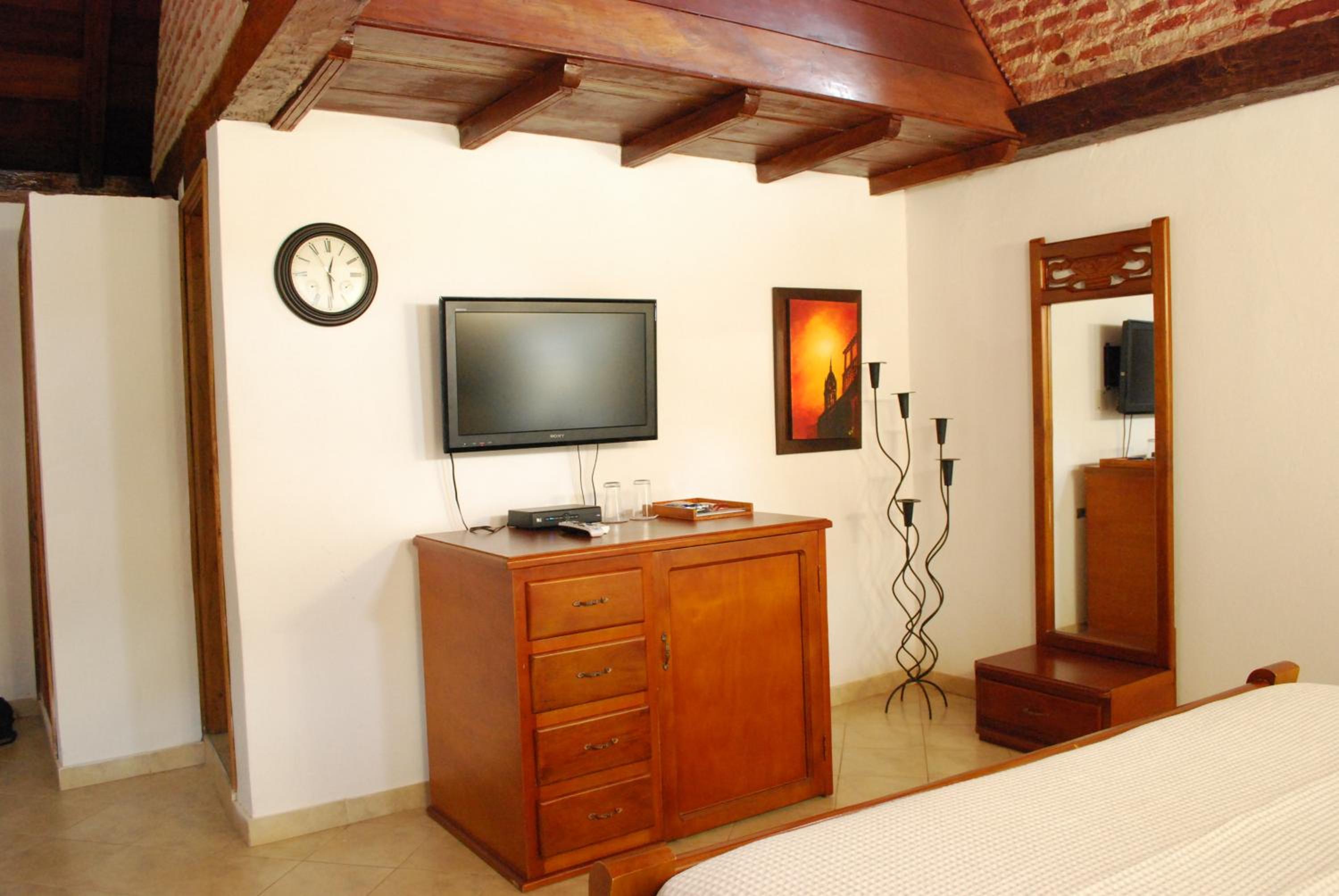 Junior Suite - Photo 13