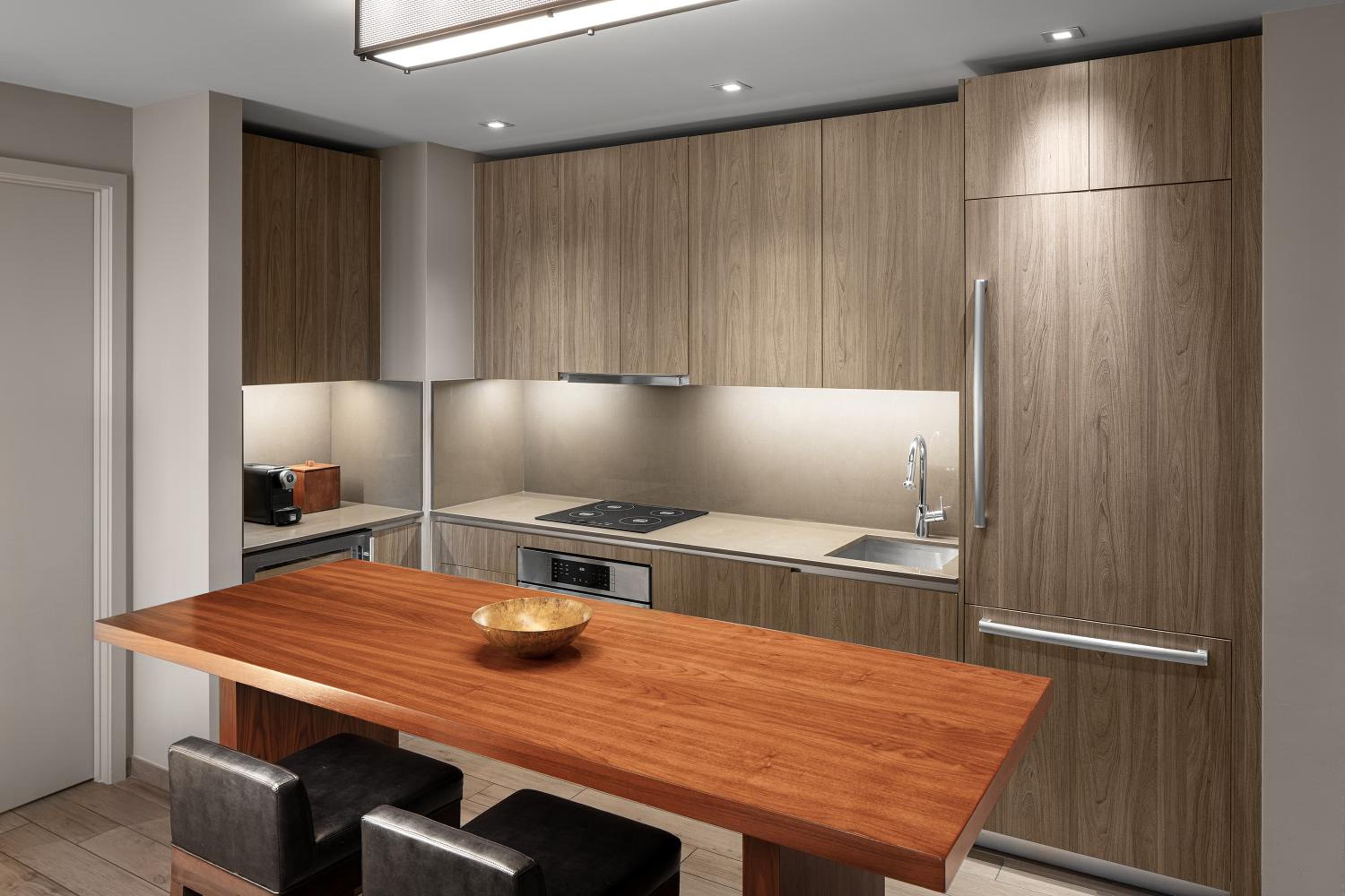 Two Bedroom Suite (Non Smoking) - Photo 2