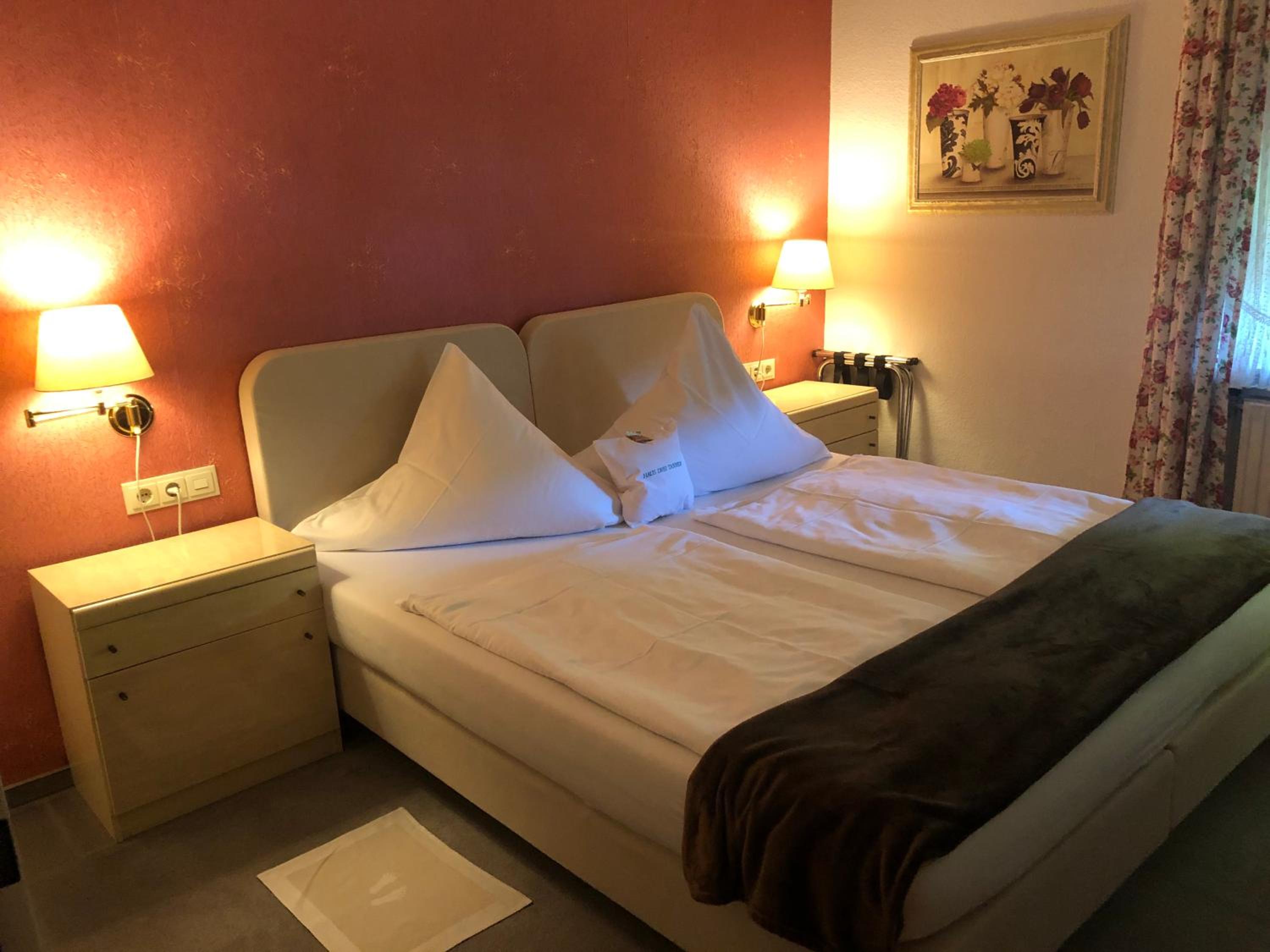 Double Room - Photo 2