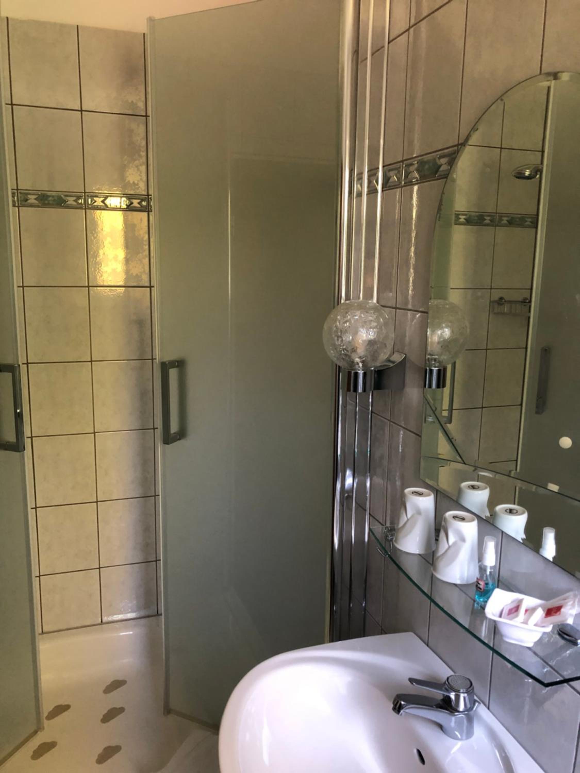 Double Room - Photo 4