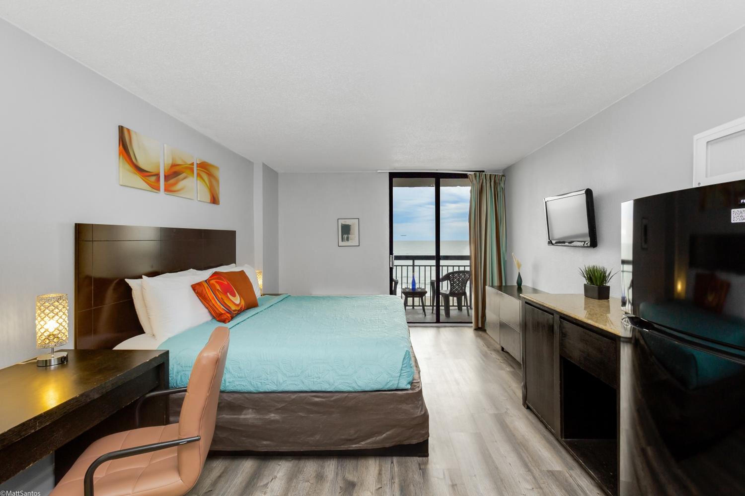Studio Apartment With Sea View