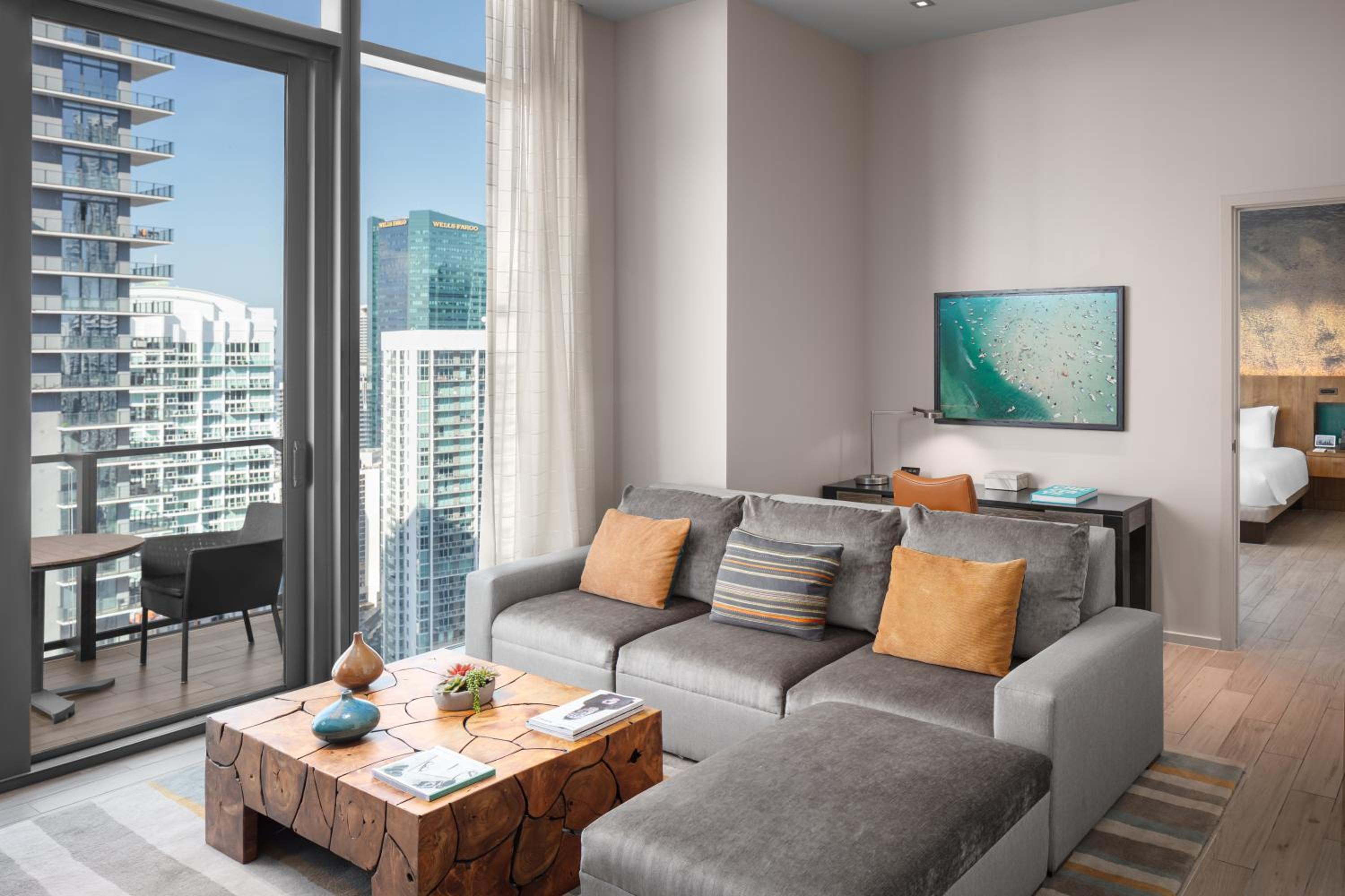 One Bedroom Suite  photo 2